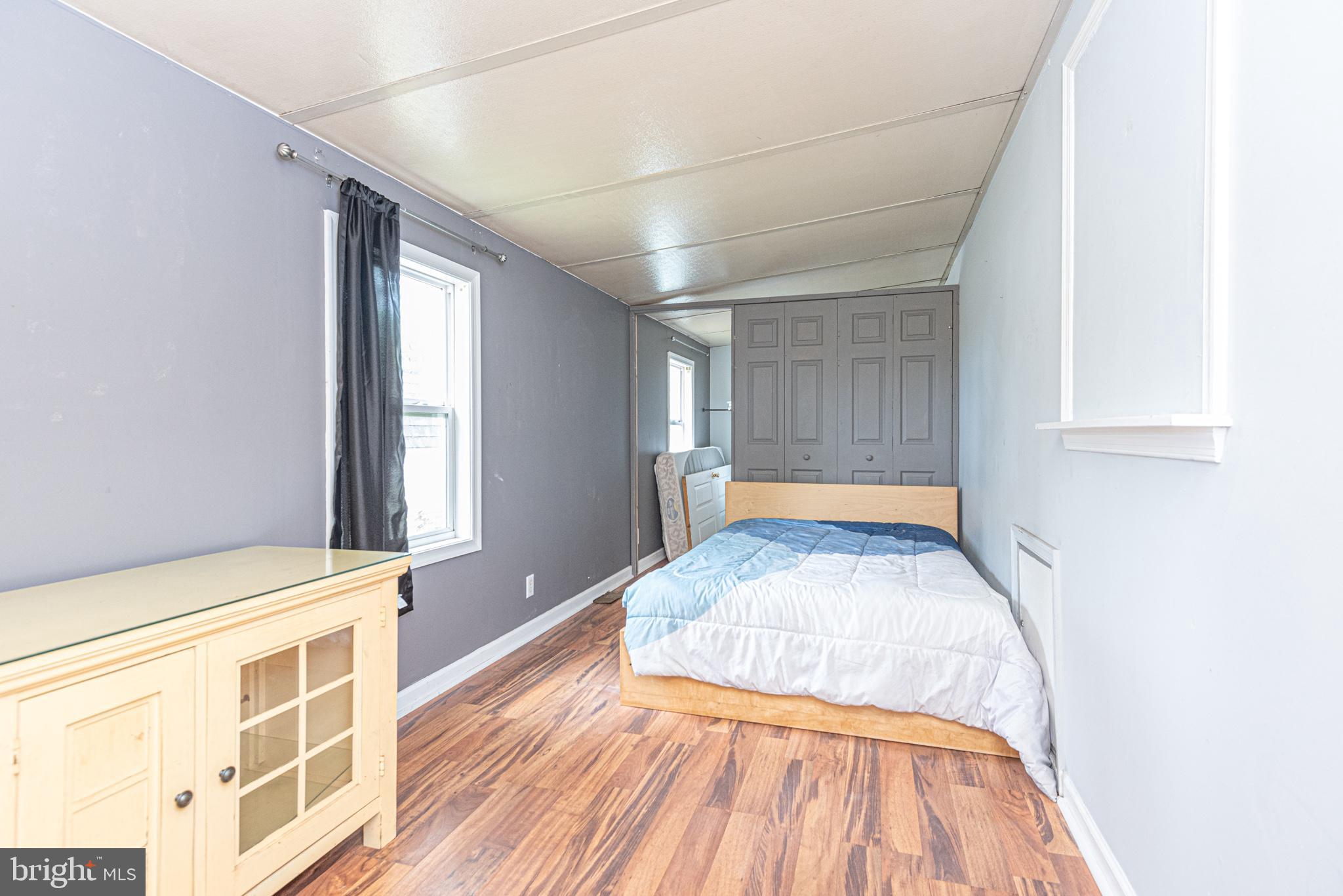 WHITE HORSE PARK I - Residential