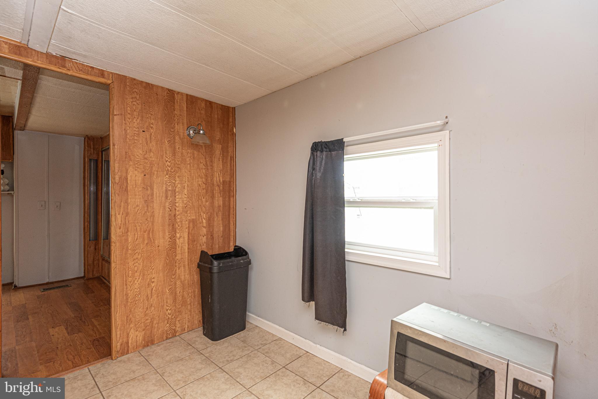 WHITE HORSE PARK I - Residential