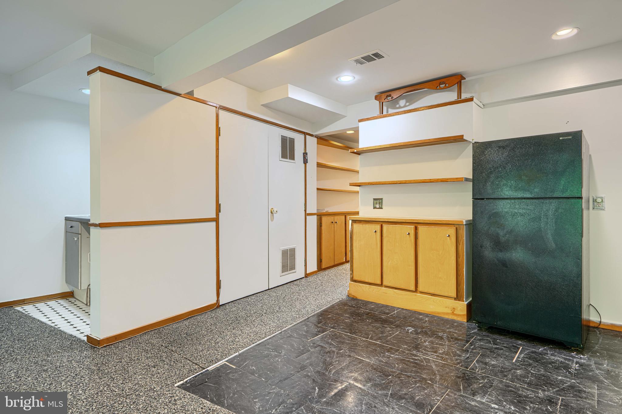 BONIFANT WOODS - Residential