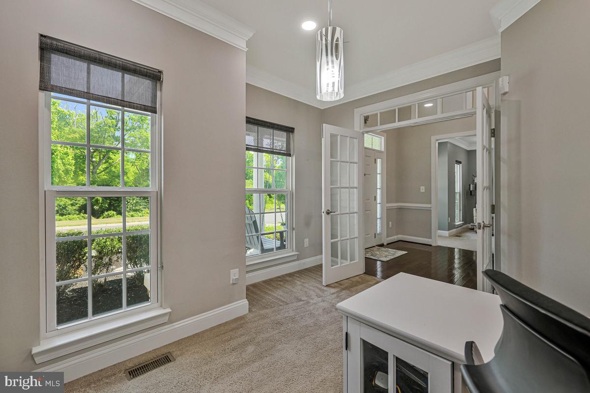 DAWSON'S CORNER - Residential