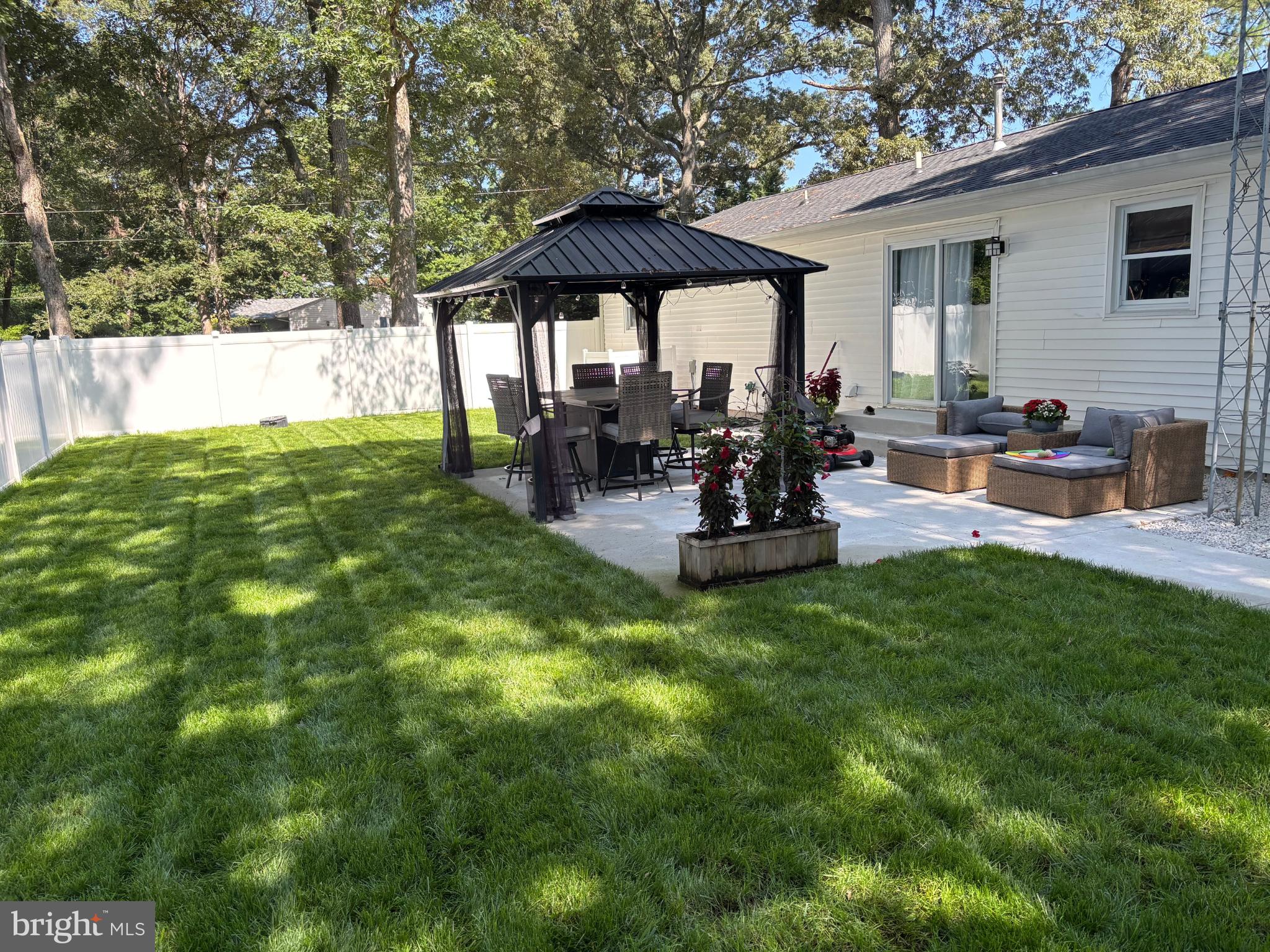 PINEY GROVE MANOR - Residential