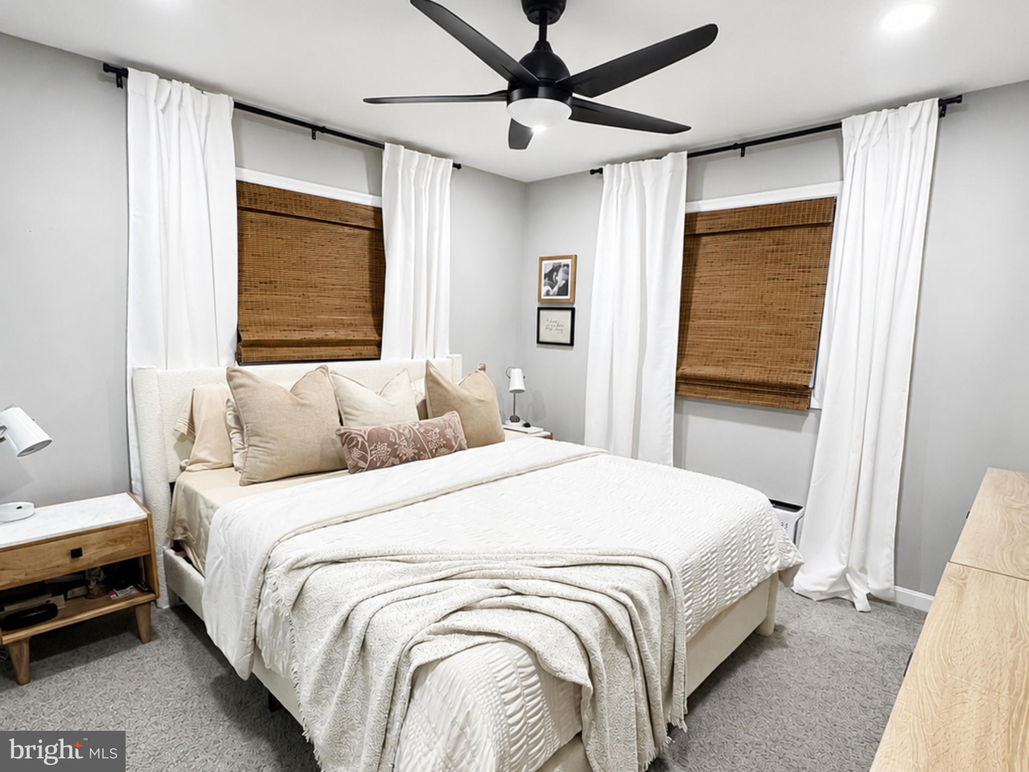 PINEY GROVE MANOR - Residential