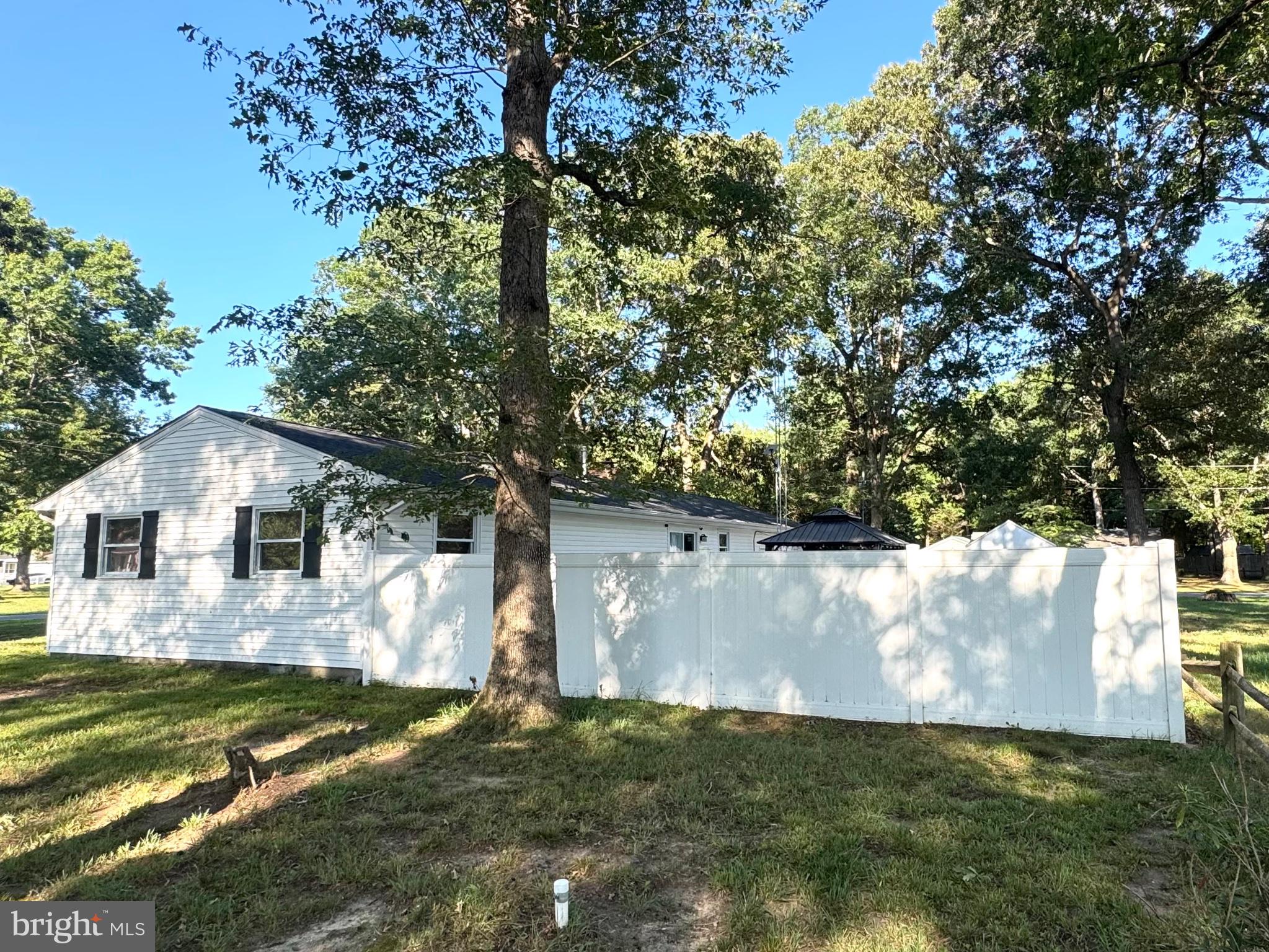 PINEY GROVE MANOR - Residential