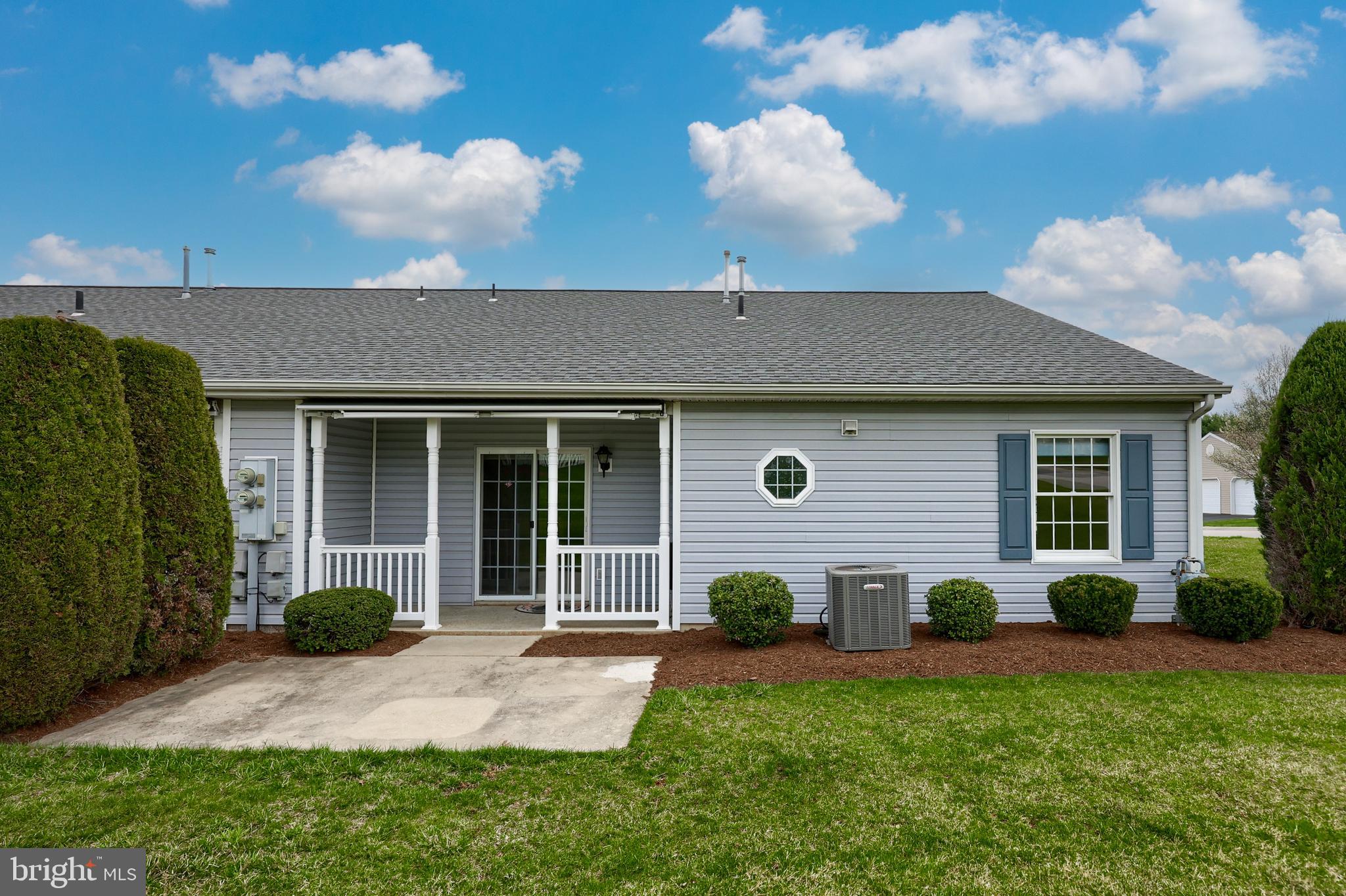 LONGSTOWN VILLAGE - Residential