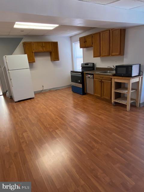RIVERSIDE - Residential Lease