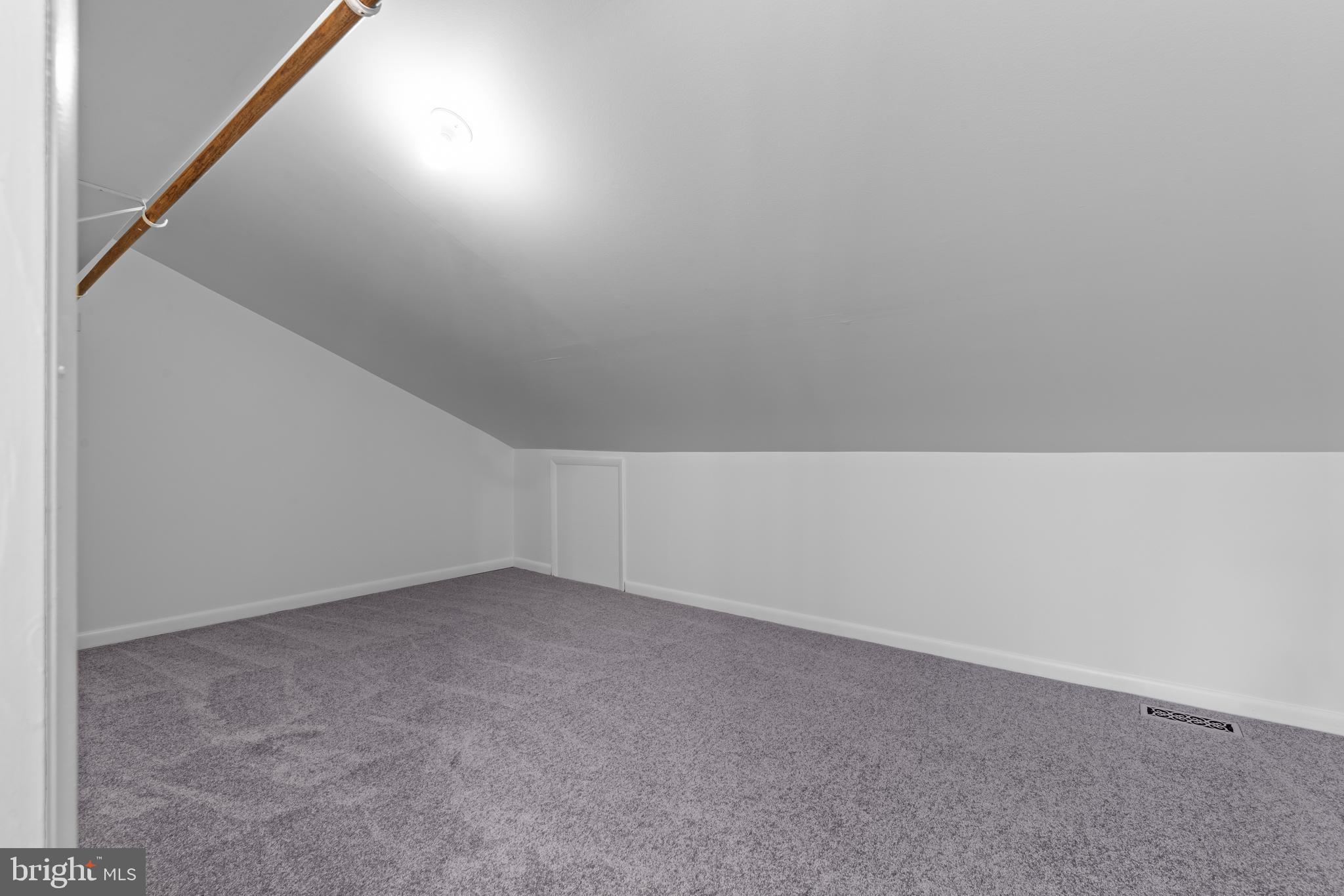 PLEASANT PLAINS - Residential