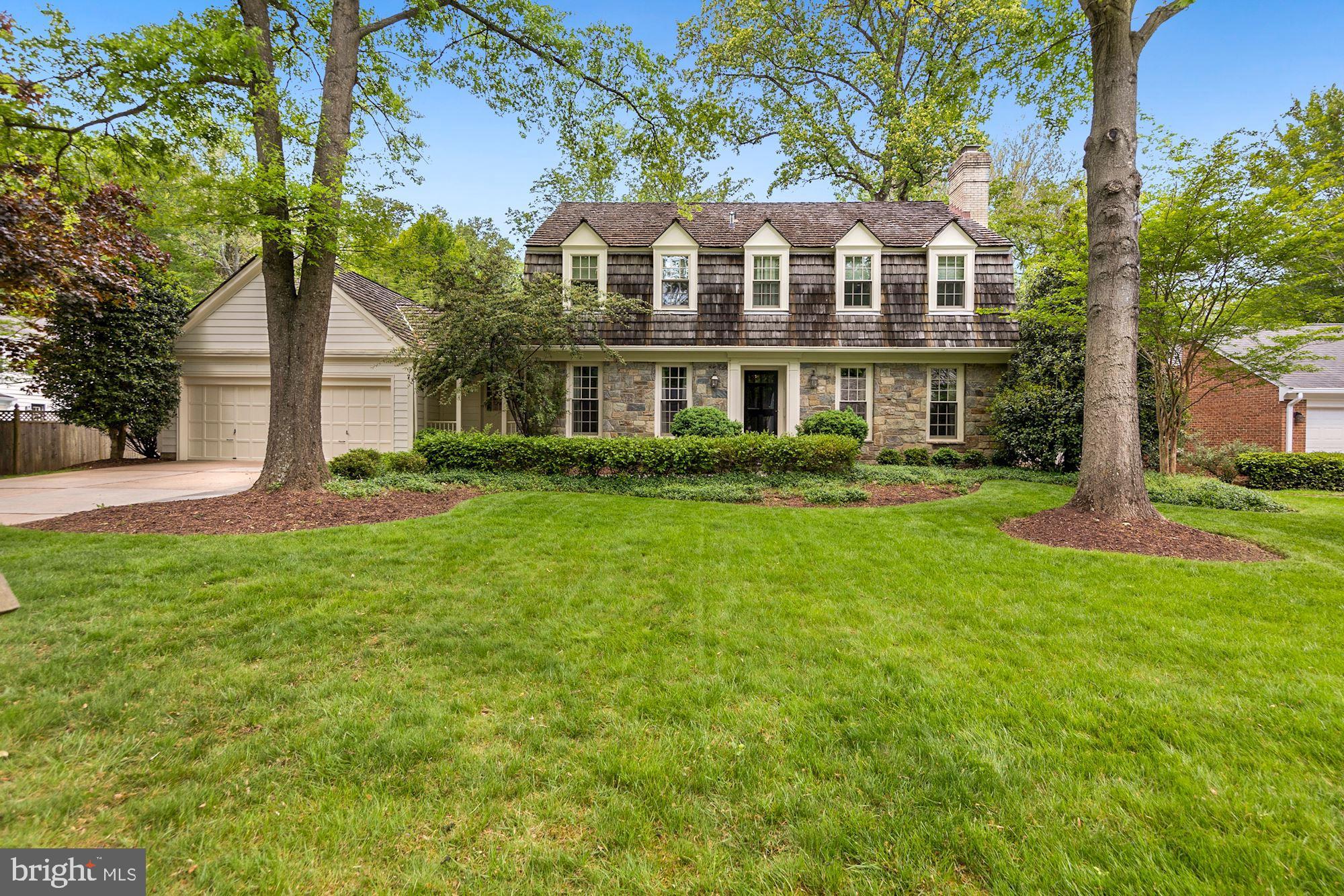 RIVER FALLS - Residential