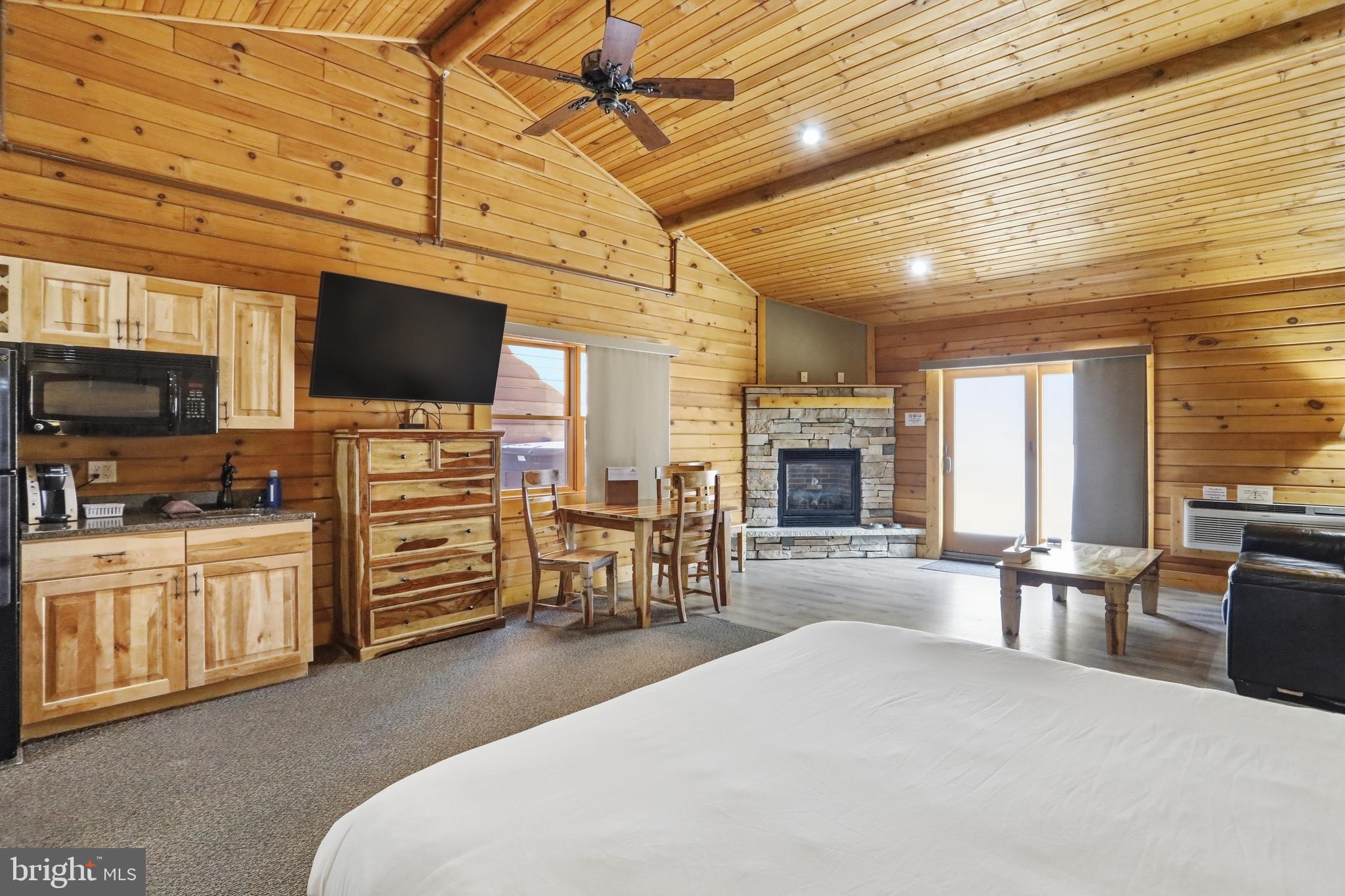 THE LODGES AT SUNSET VILLAGE - Residential