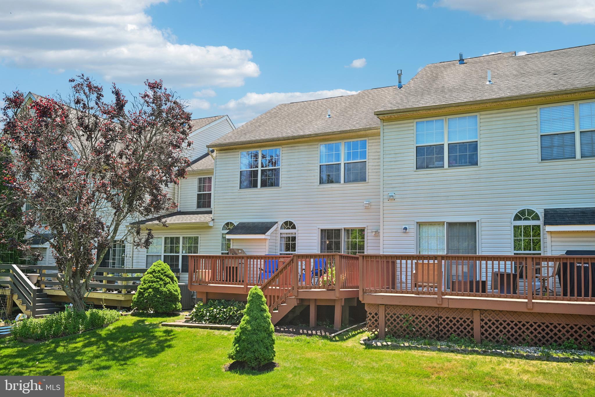 WATERFORD GREENE - Residential