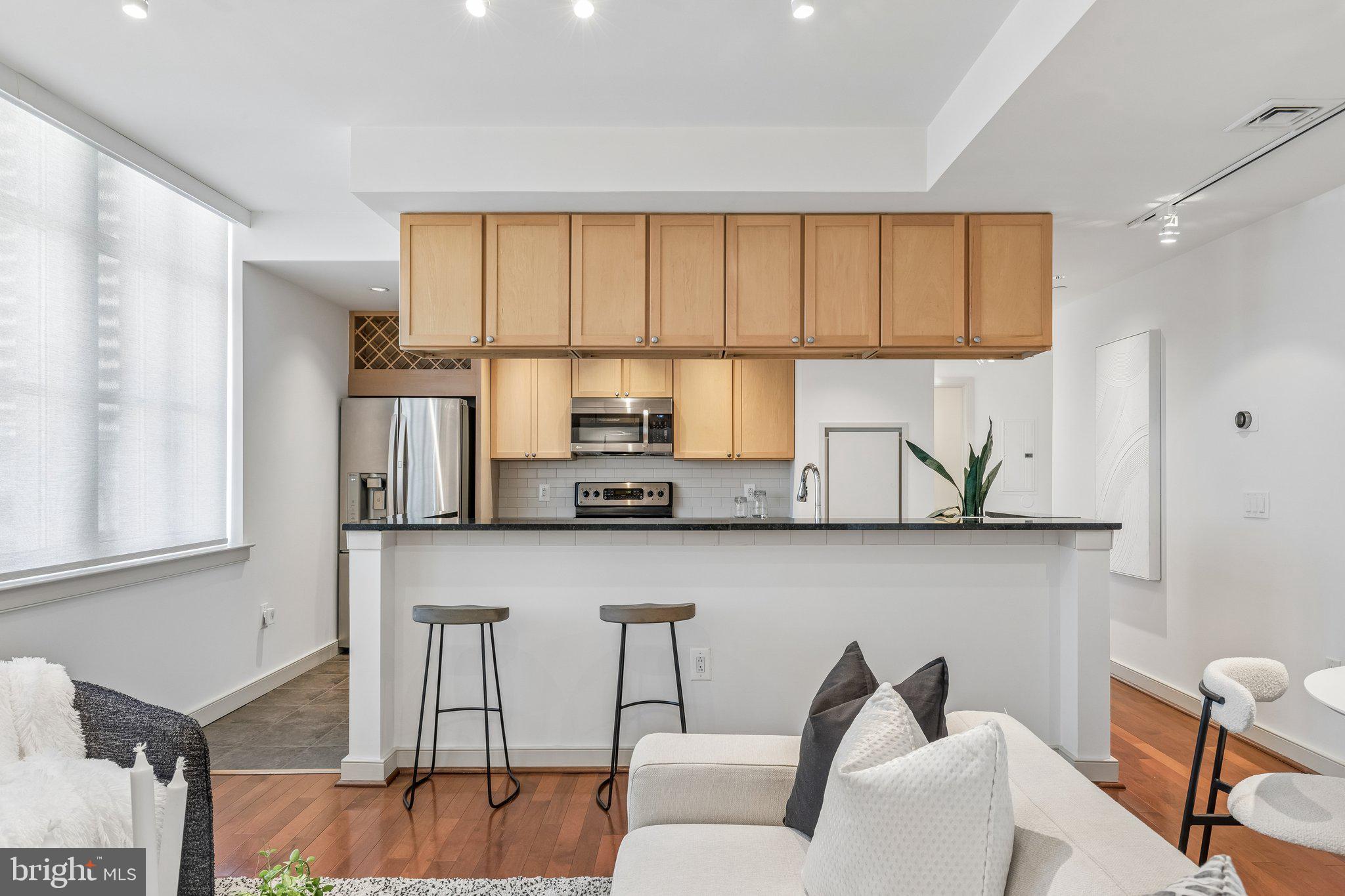 AVENUE OF THE ARTS - Residential