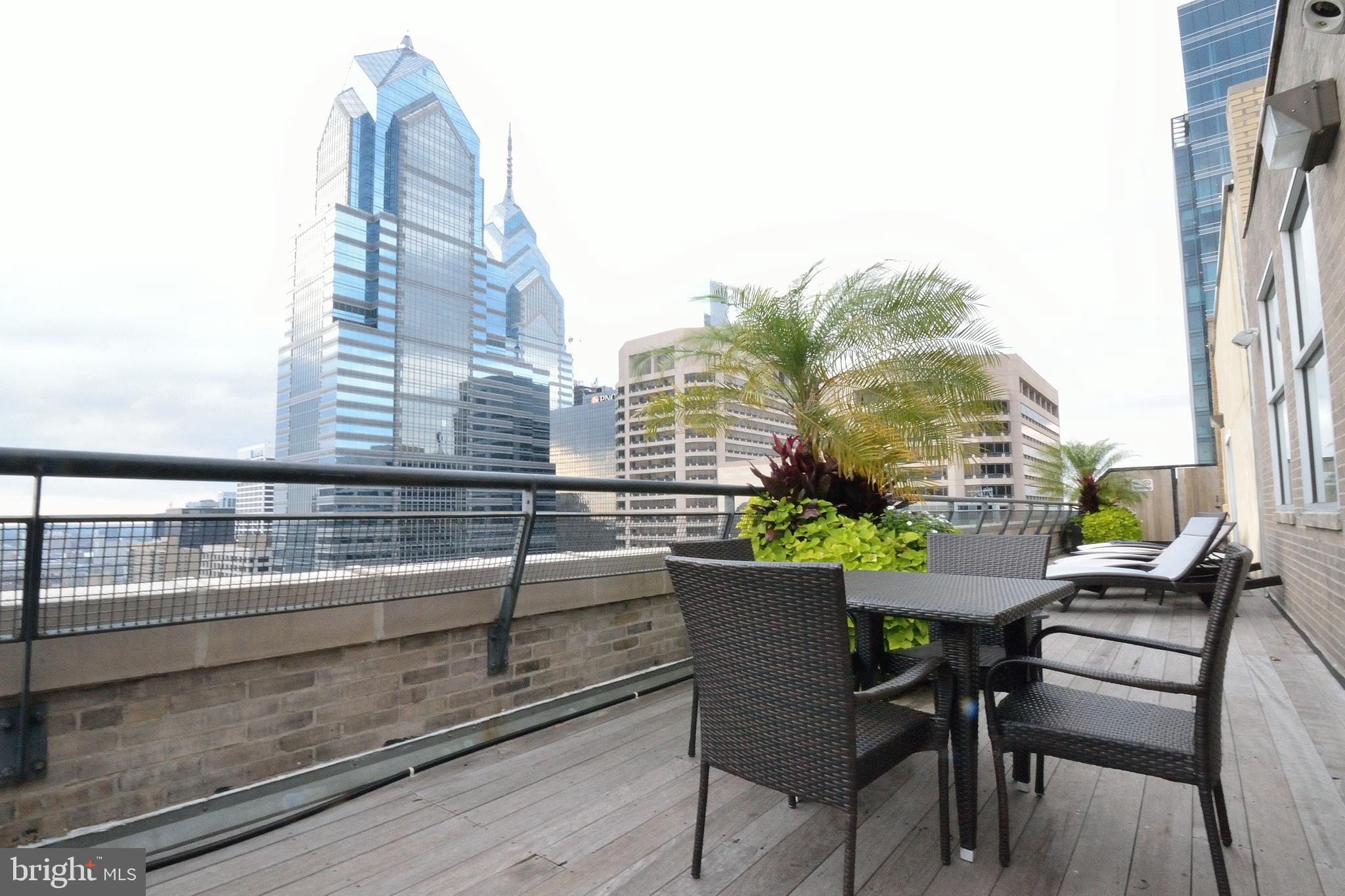 AVENUE OF THE ARTS - Residential