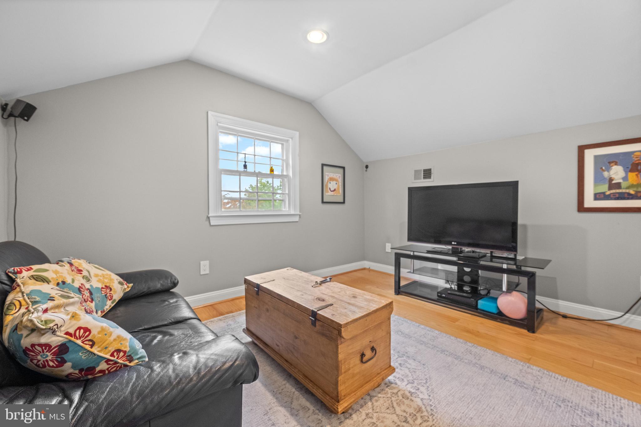 SHORTRIDGE - Residential