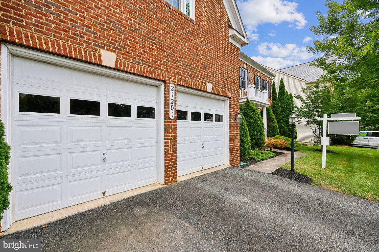 SENECA CROSSING - Residential