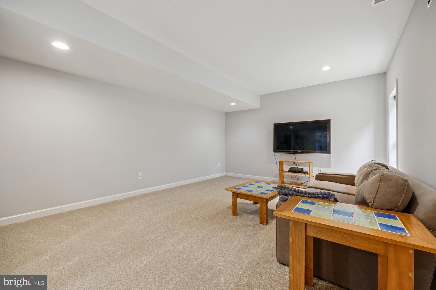 SENECA CROSSING - Residential