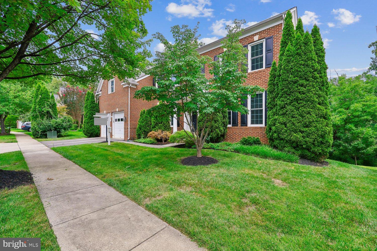 SENECA CROSSING - Residential