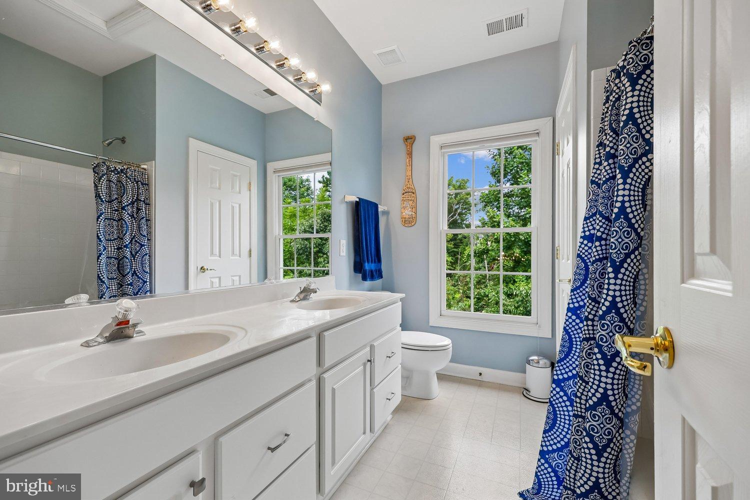 SENECA CROSSING - Residential