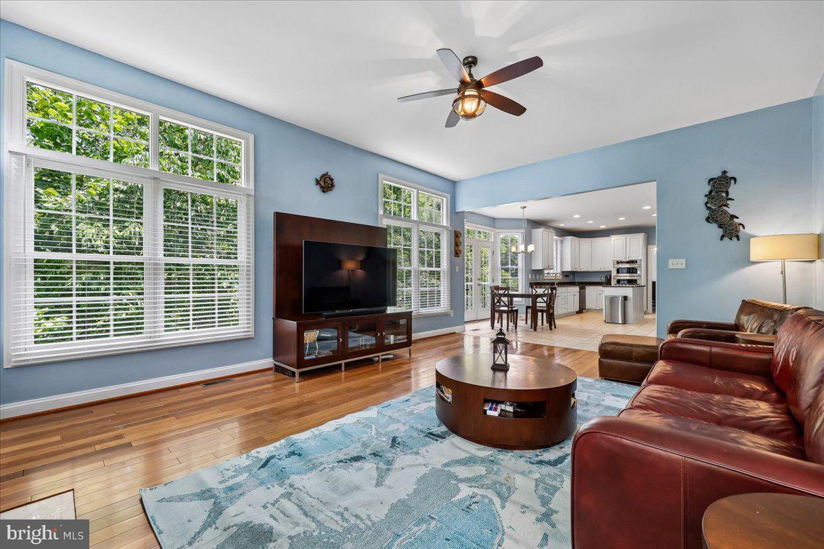 SENECA CROSSING - Residential