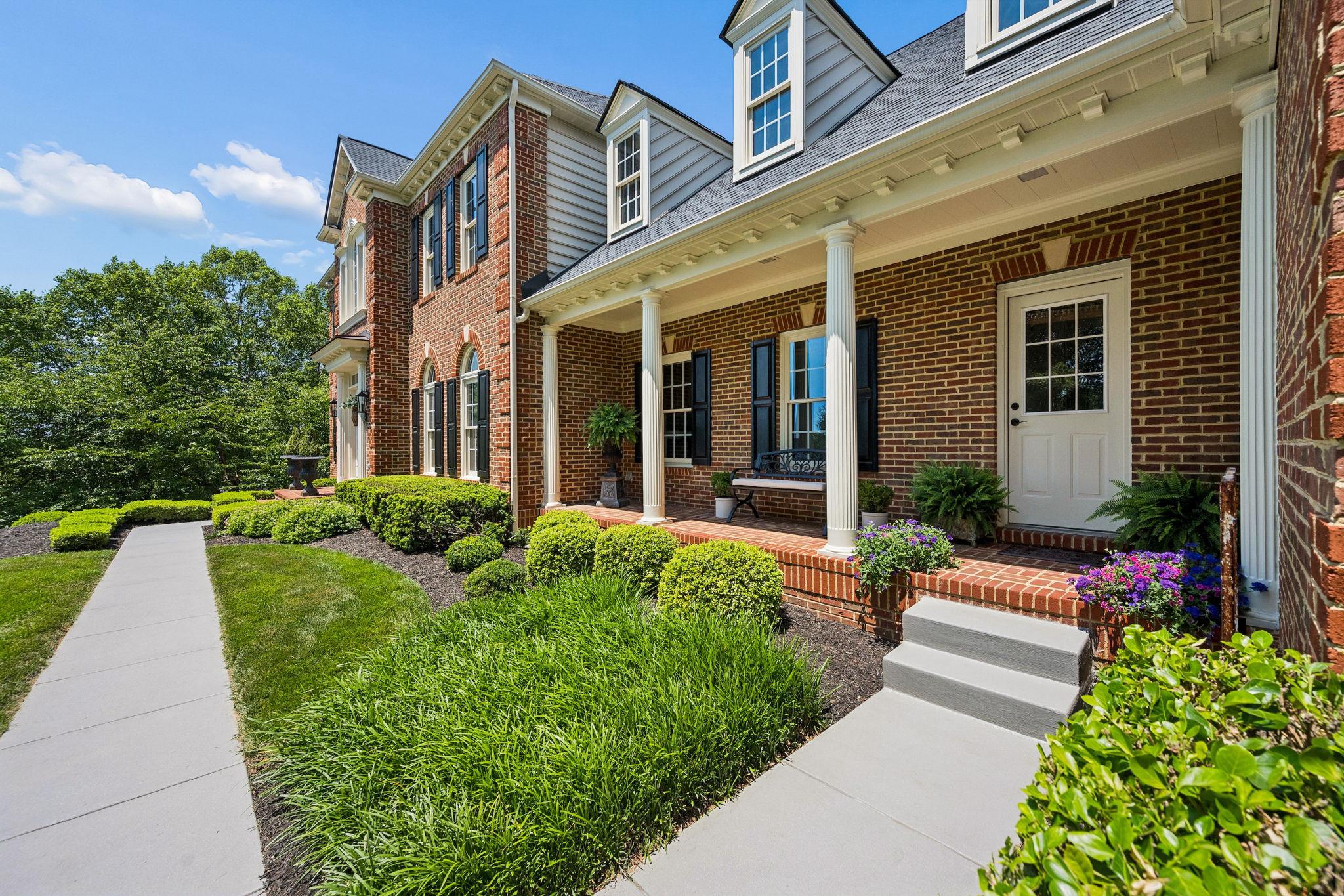 BRANTWOOD - Residential