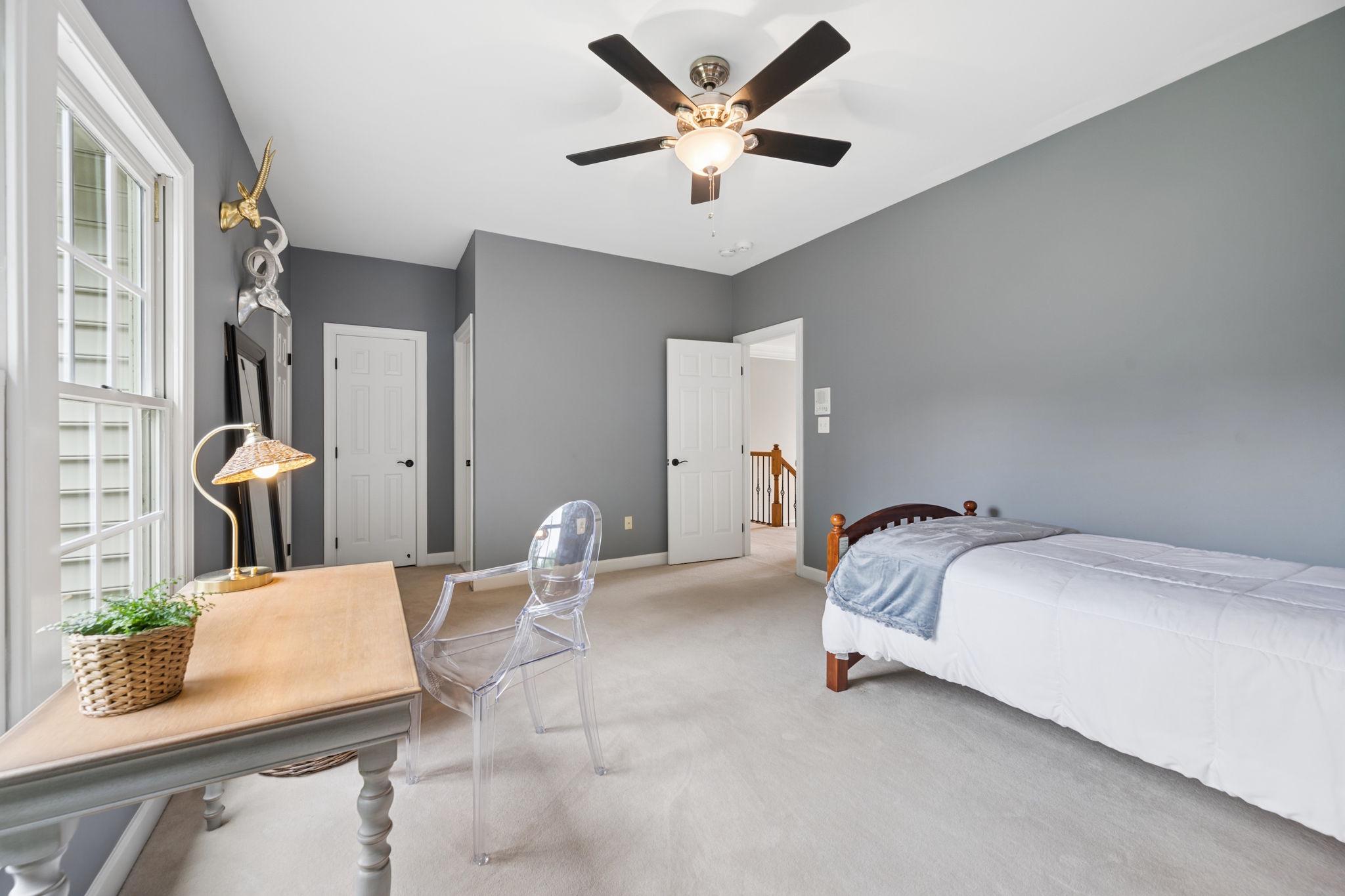 BRANTWOOD - Residential