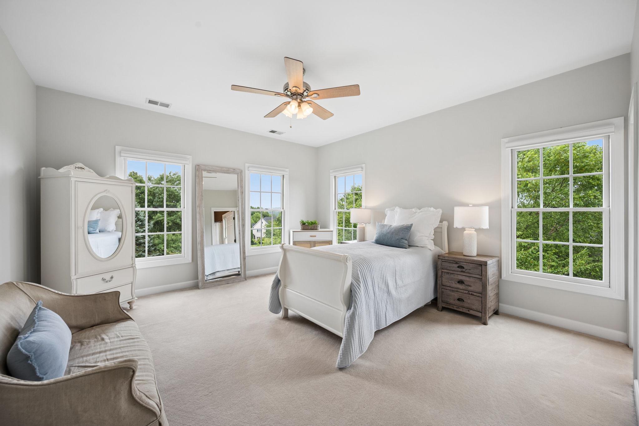BRANTWOOD - Residential