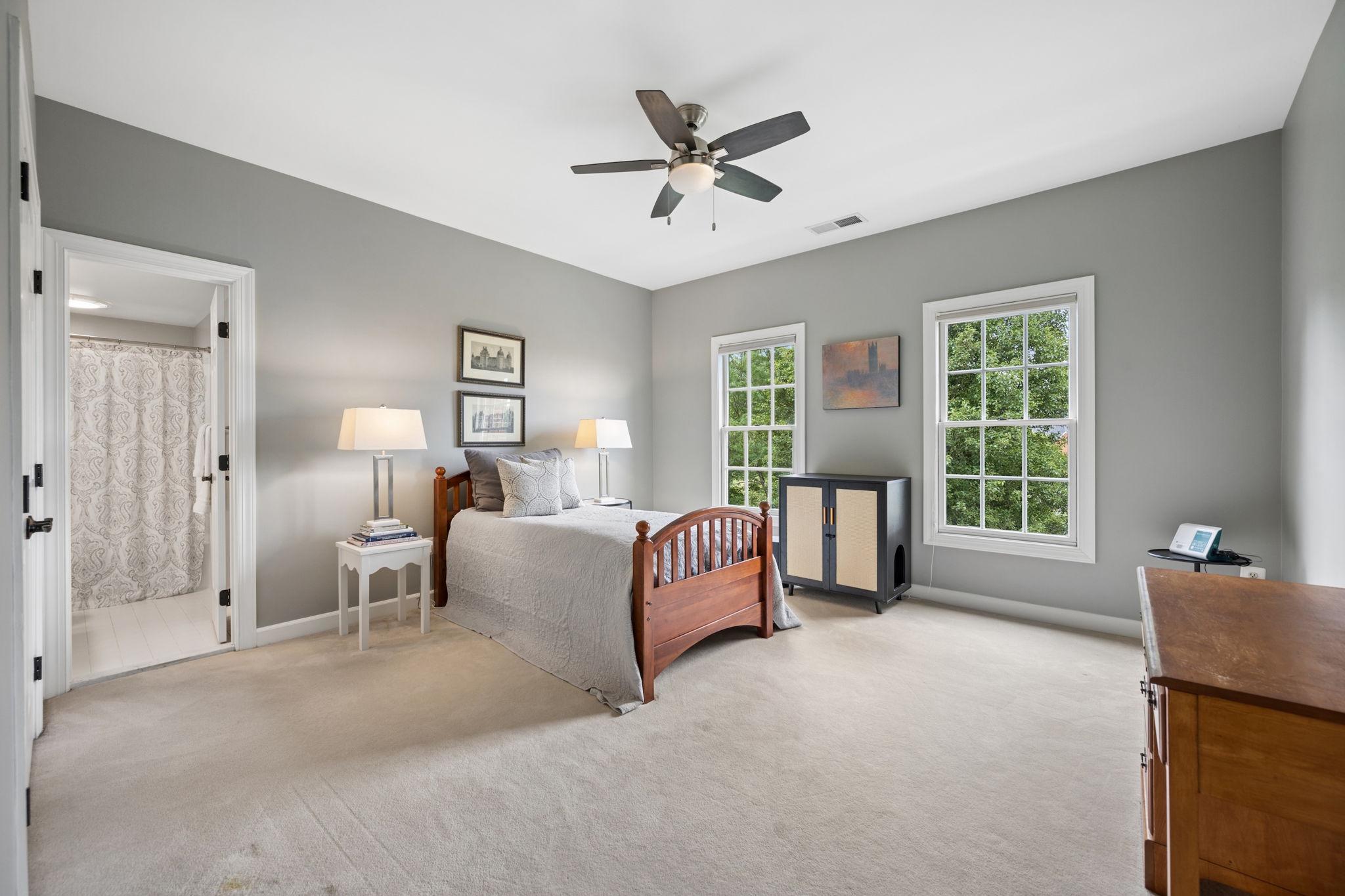 BRANTWOOD - Residential
