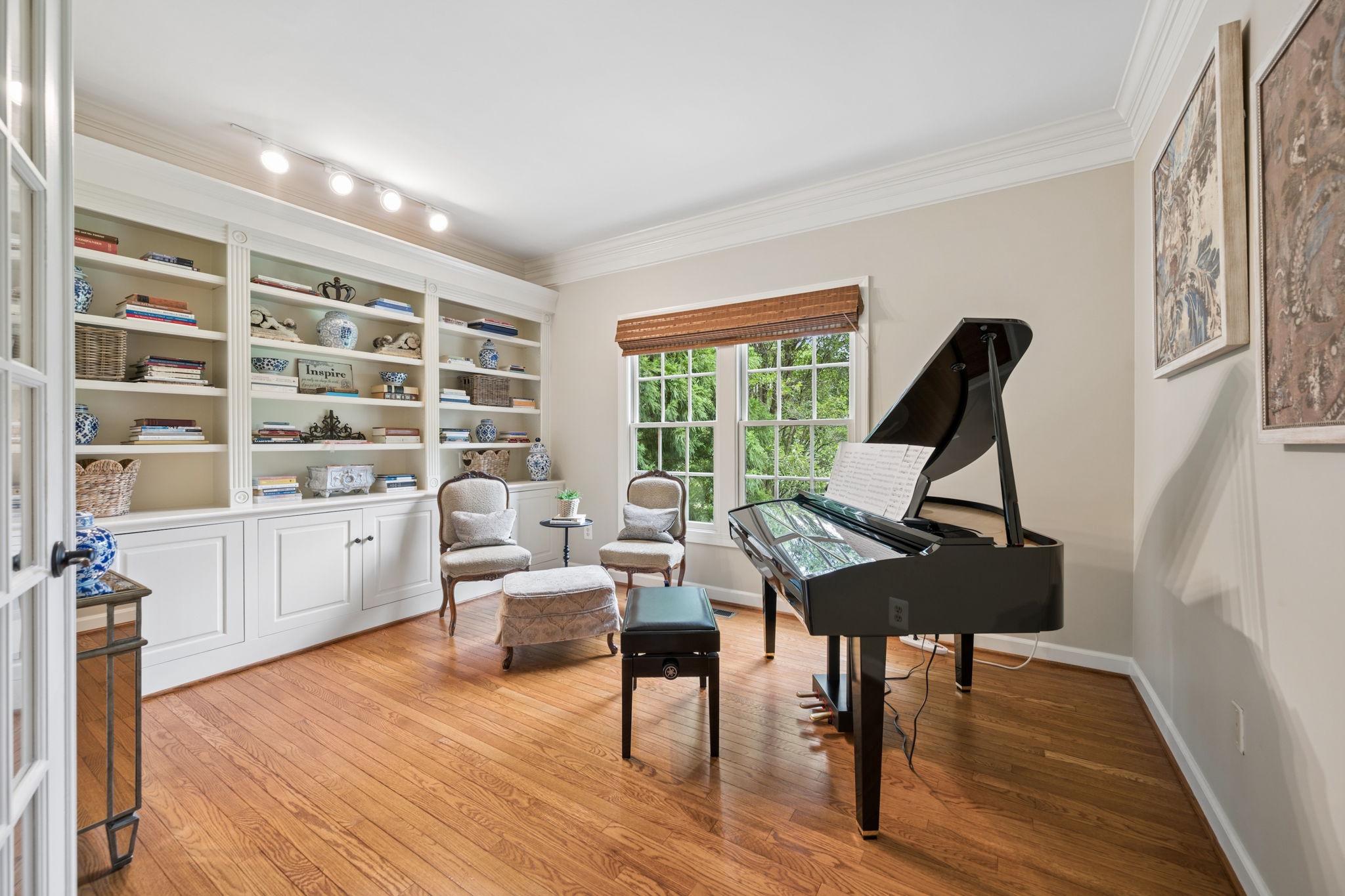 BRANTWOOD - Residential
