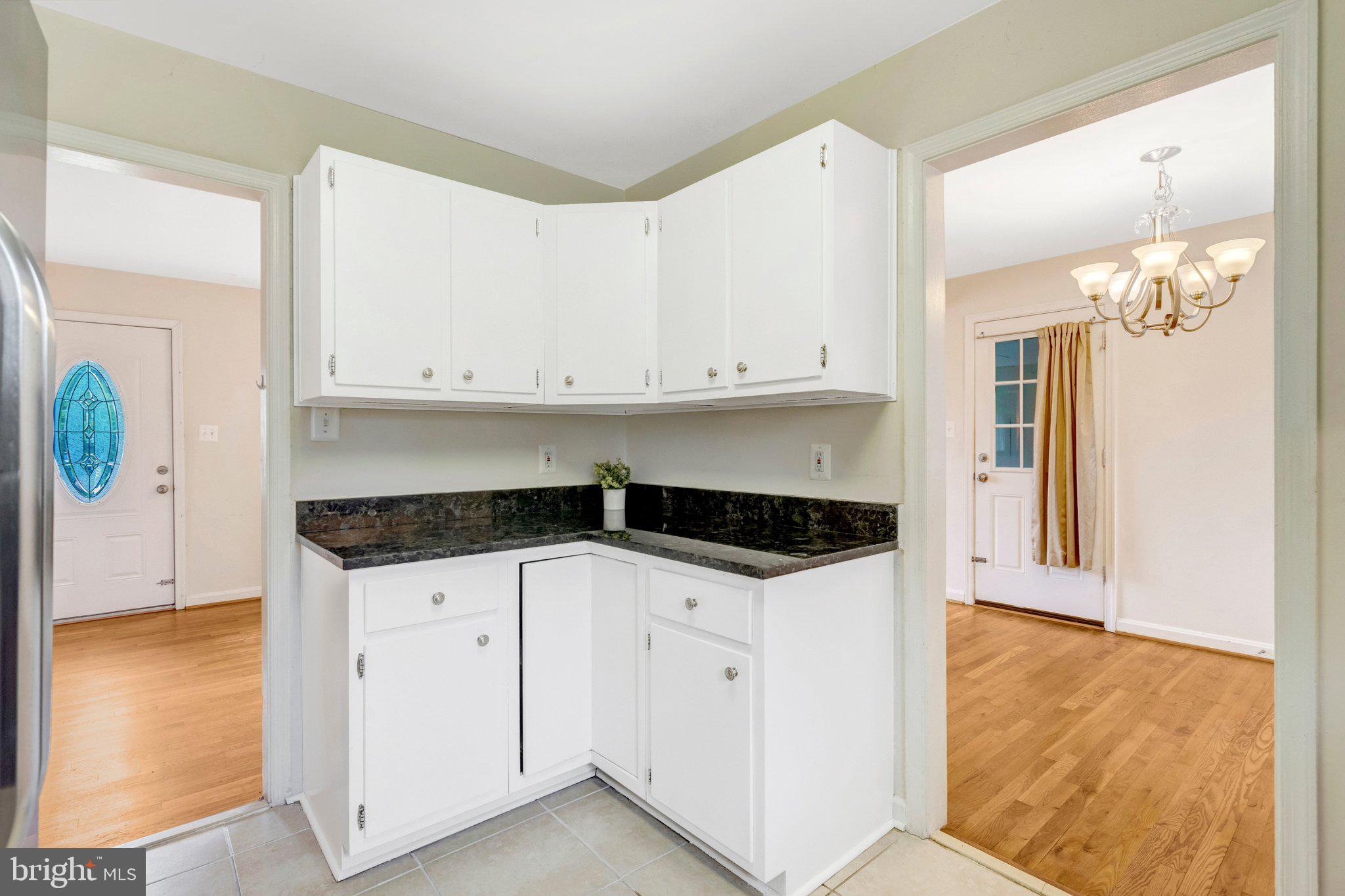 LYNBROOK - Residential