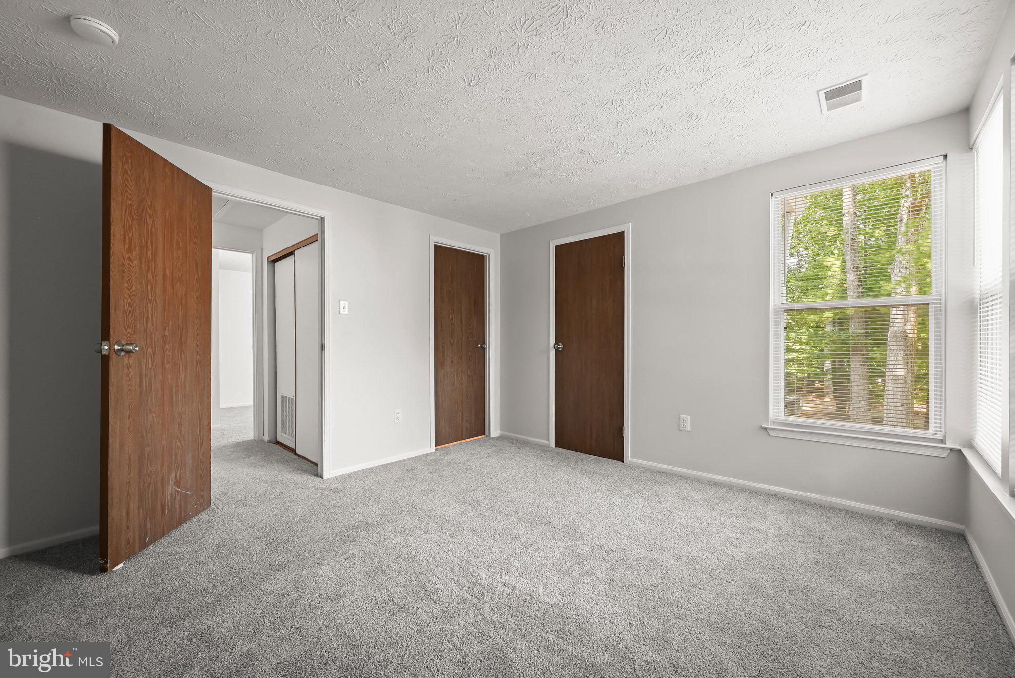 VILLAGE OF HICKORY RIDGE - Residential