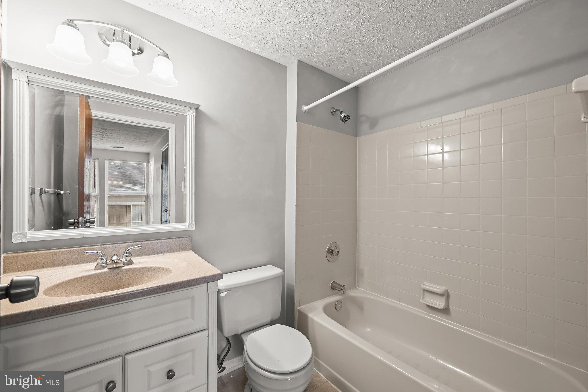 VILLAGE OF HICKORY RIDGE - Residential