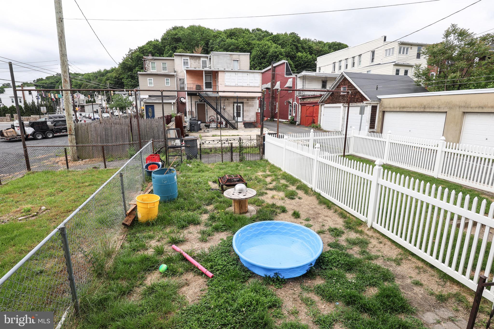 MINERSVILLE - Residential