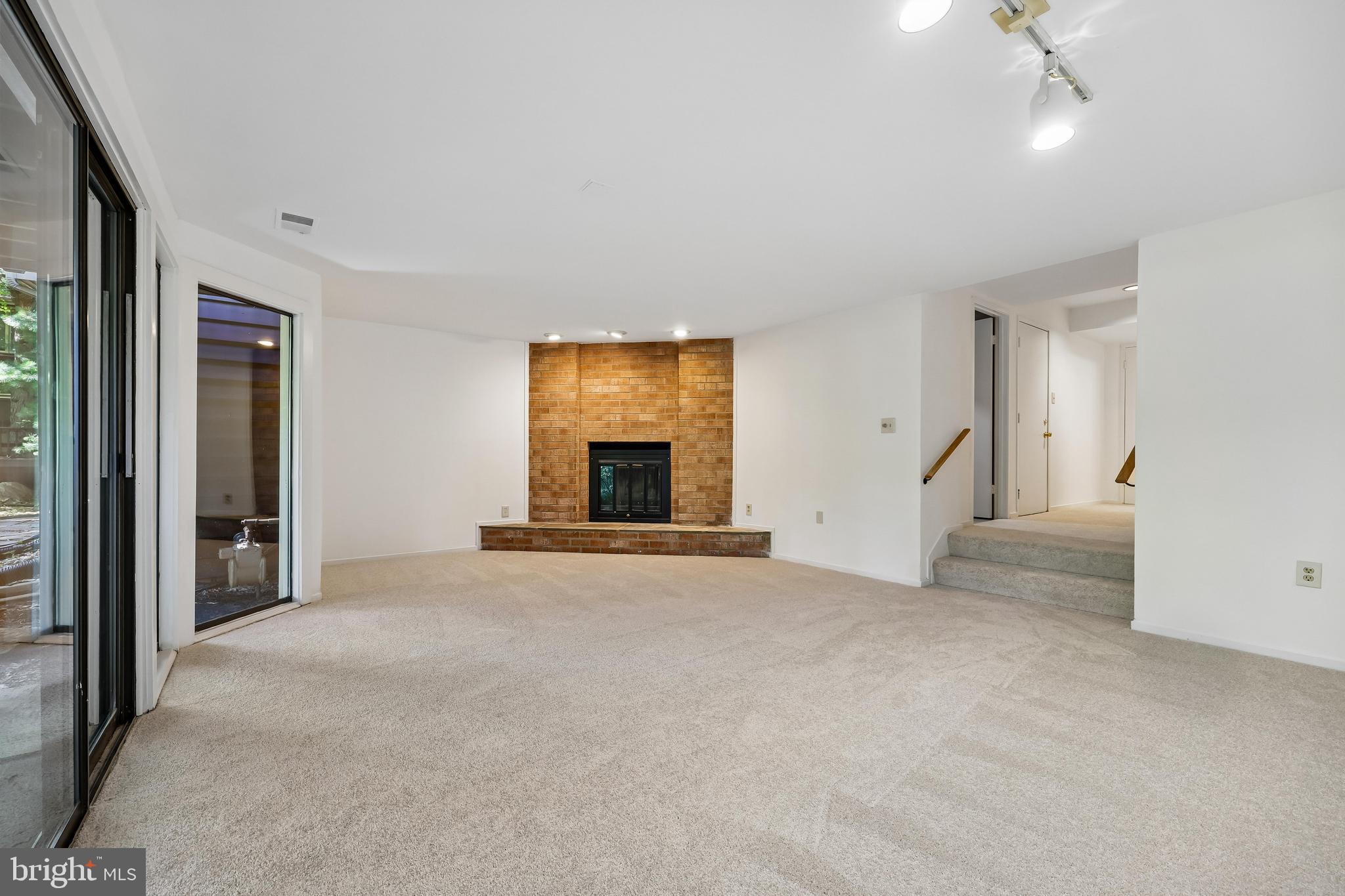 TIMBERLAWN - Residential