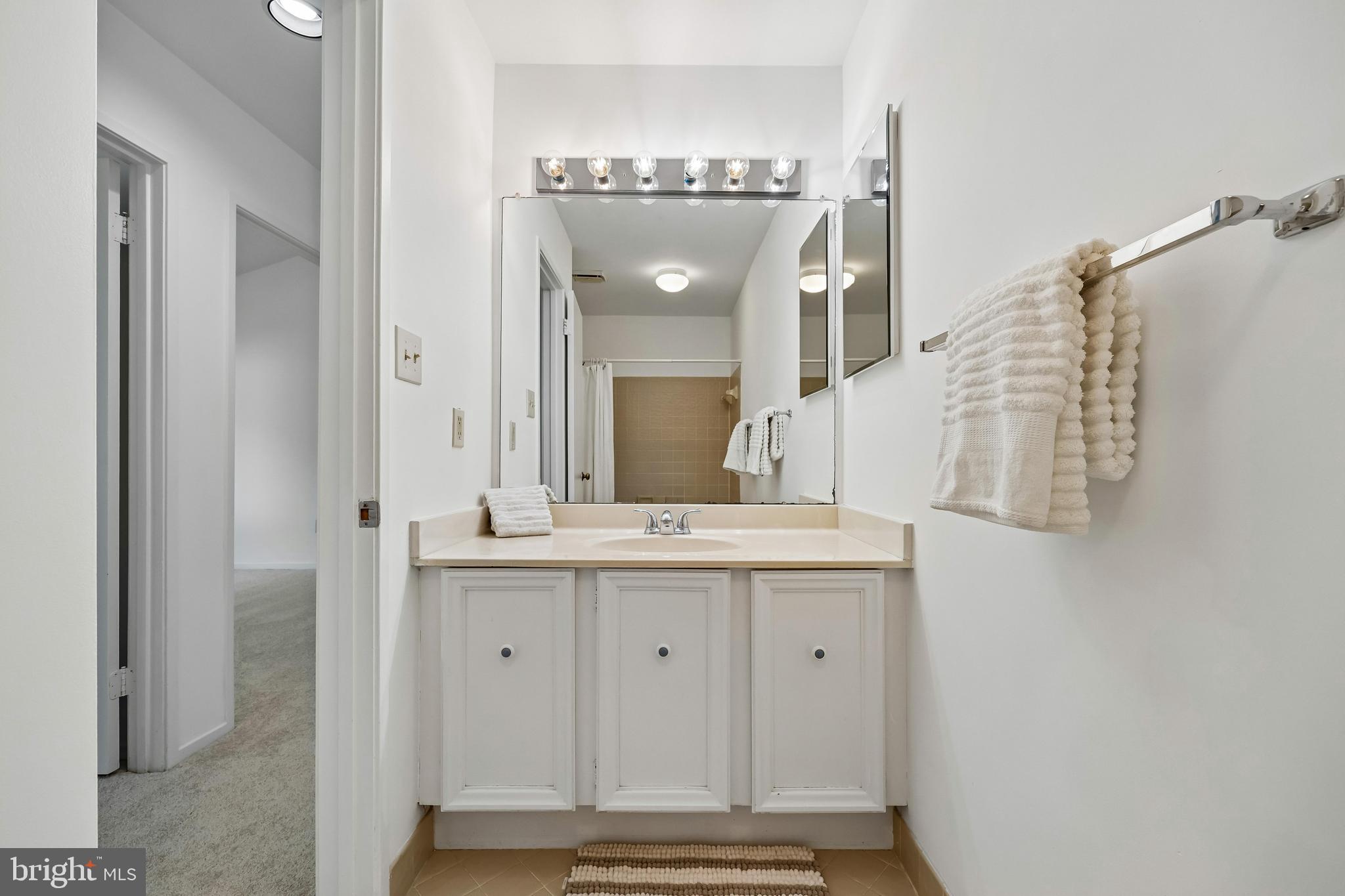 TIMBERLAWN - Residential