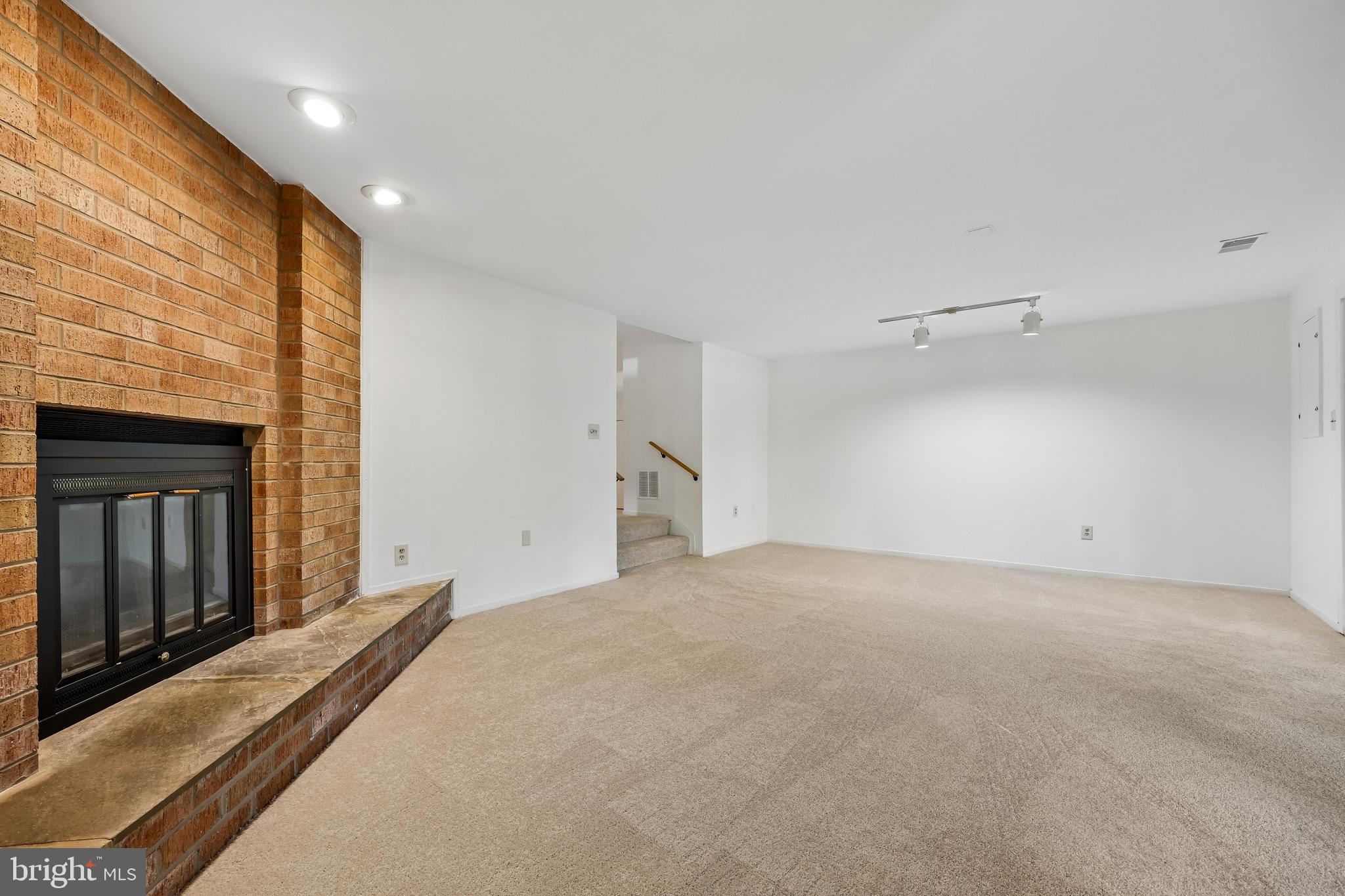 TIMBERLAWN - Residential