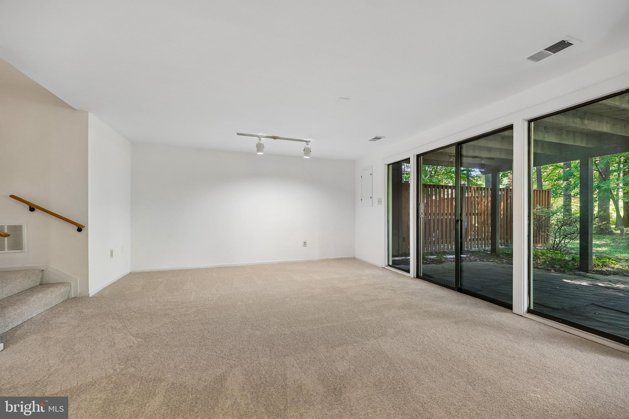 TIMBERLAWN - Residential