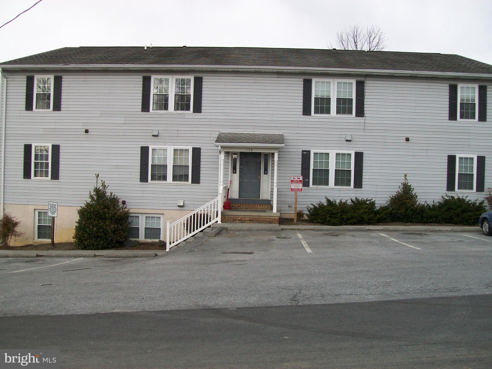 LAMINATE FLOORING THRU OUT.   SECOND FLOOR  TWO BEDROOM APARTMENT.  CENTRAL AIR AND HEAT.  COIN OPERATED WASHER/DRYER ON FIRST FLOOR.   WATER/SEWER INCLUDED IN RENT