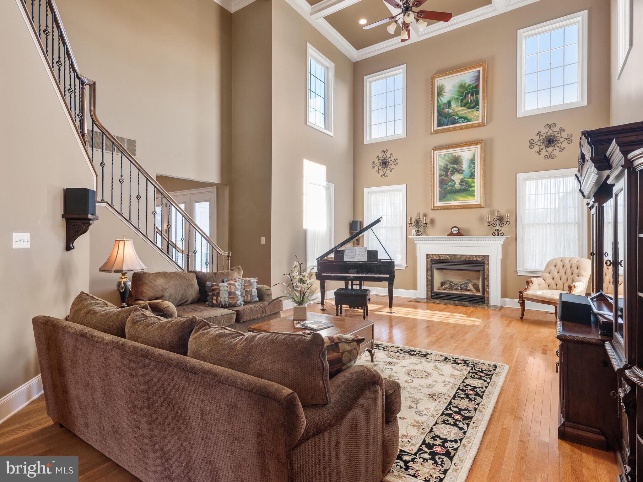 RIVERCREST - Residential