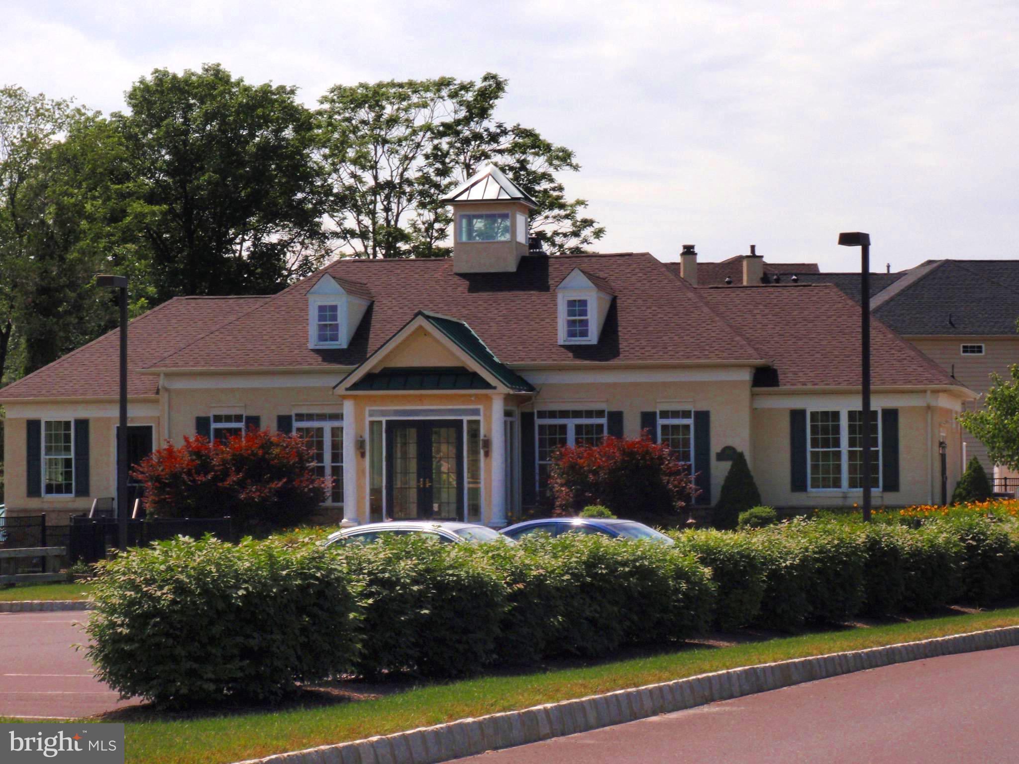 RIVERCREST - Residential