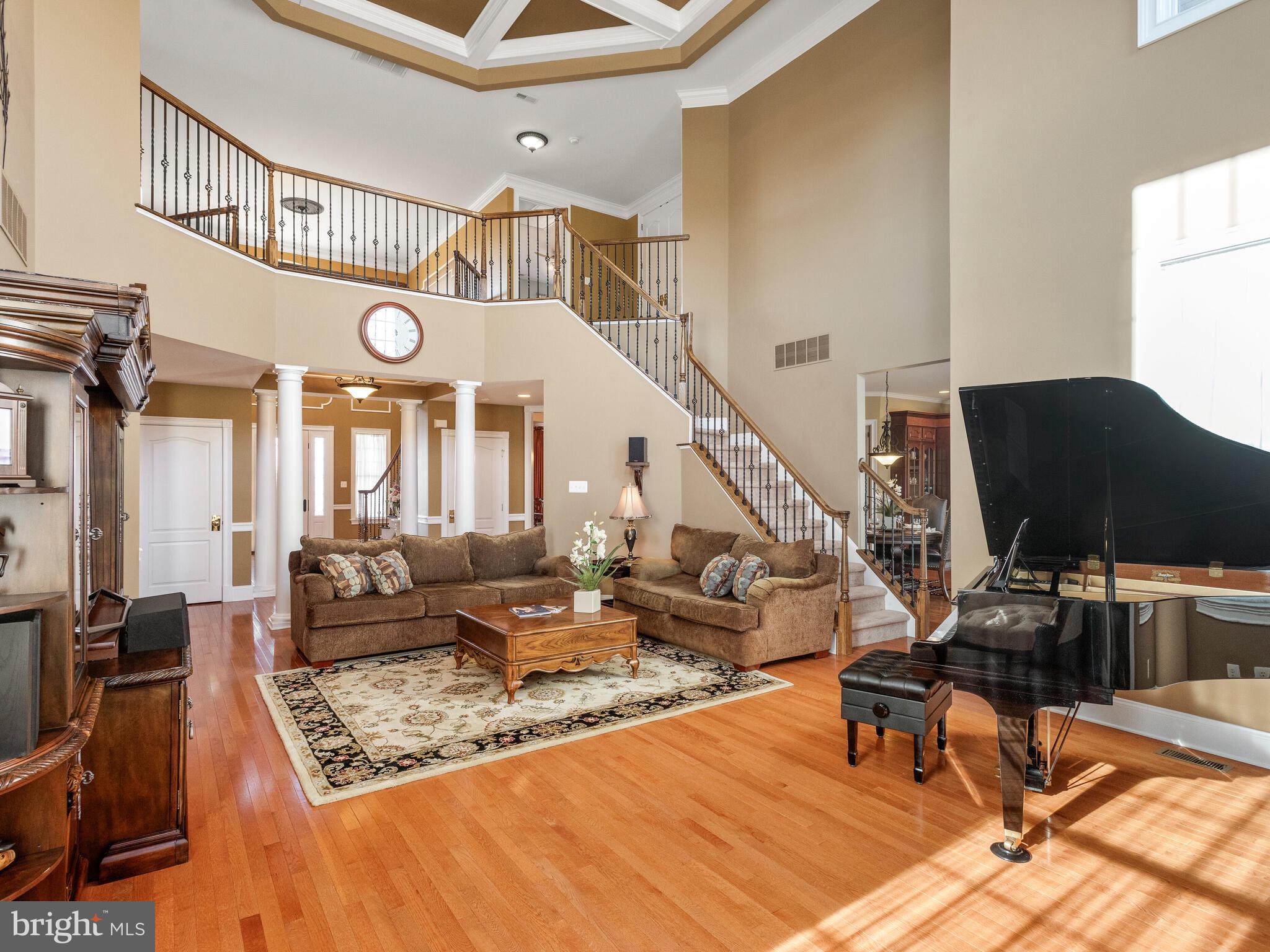 RIVERCREST - Residential