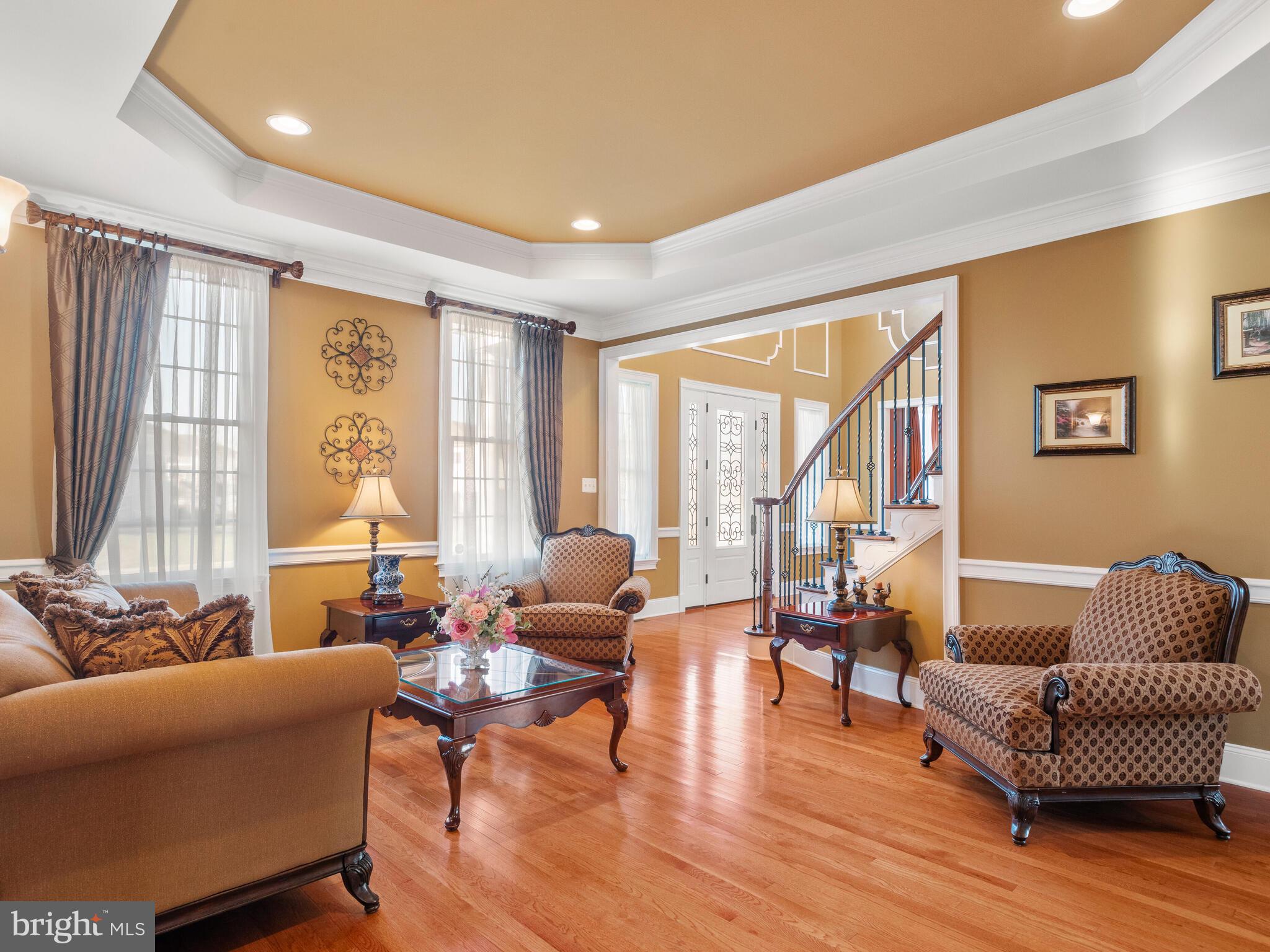 RIVERCREST - Residential