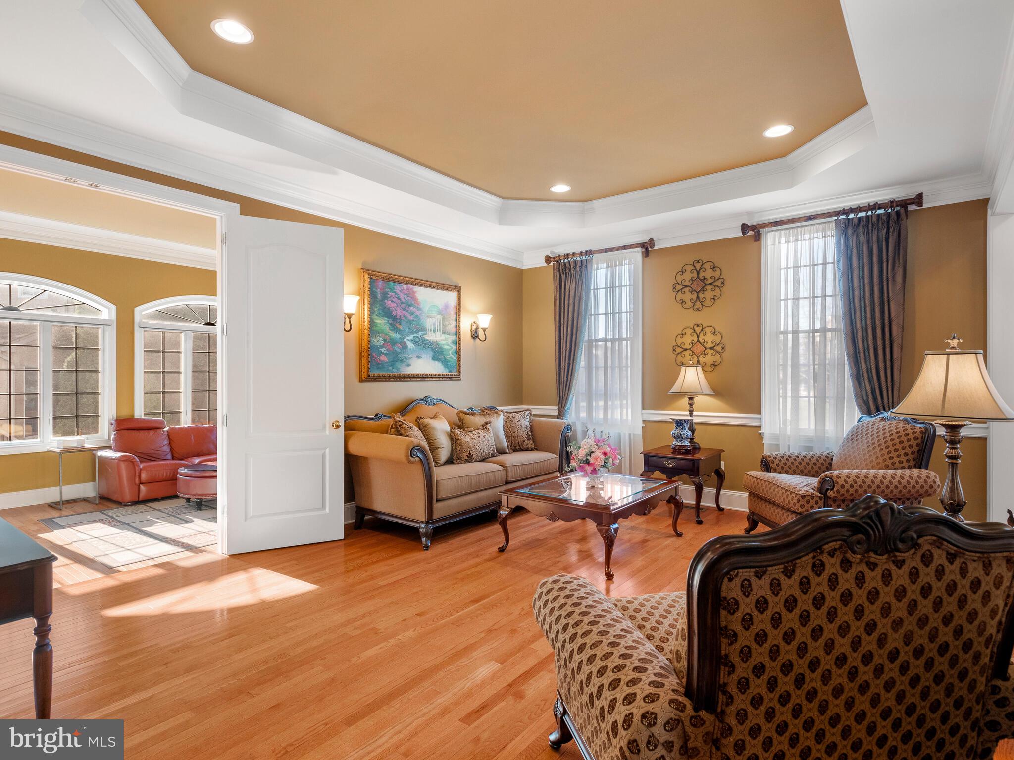 RIVERCREST - Residential