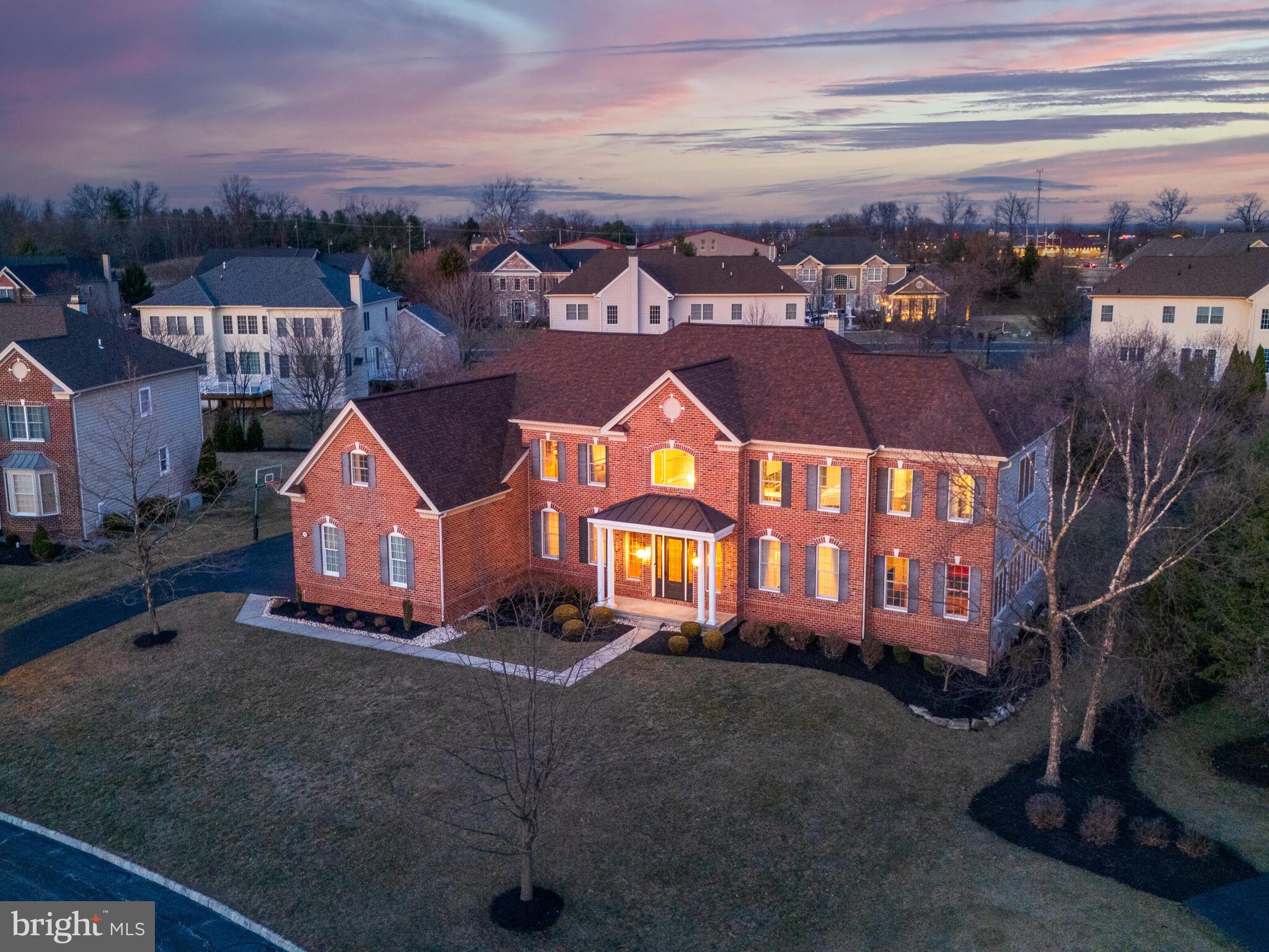 RIVERCREST - Residential