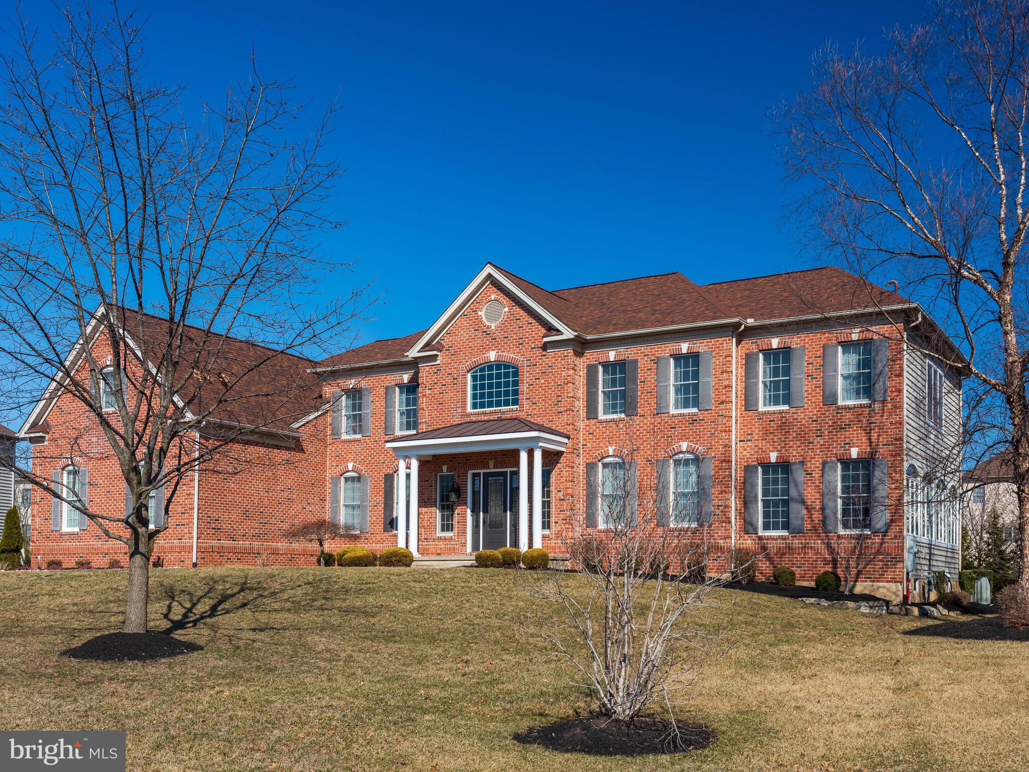 RIVERCREST - Residential