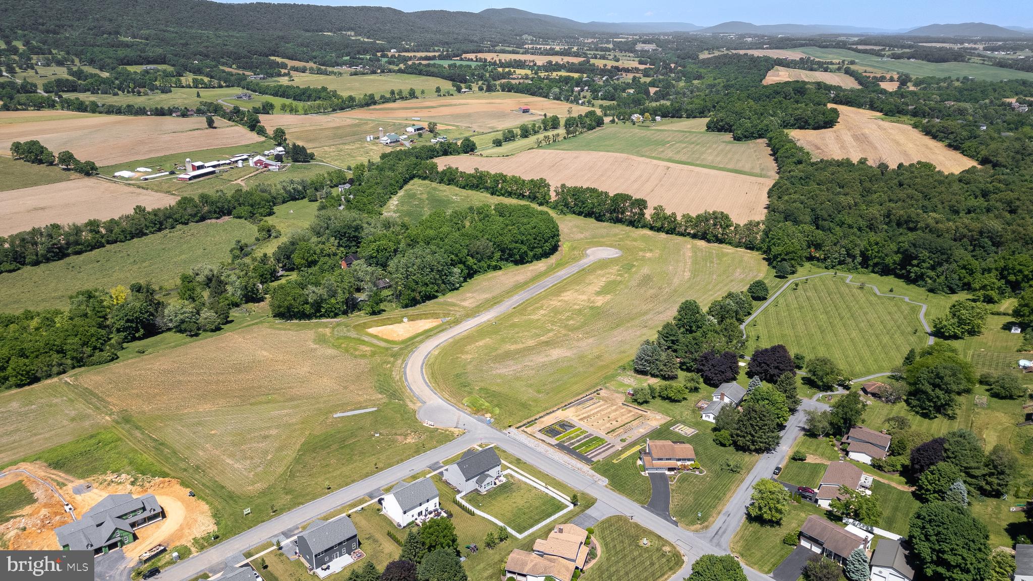 KAYWOOD NORTH ESTATES - Land