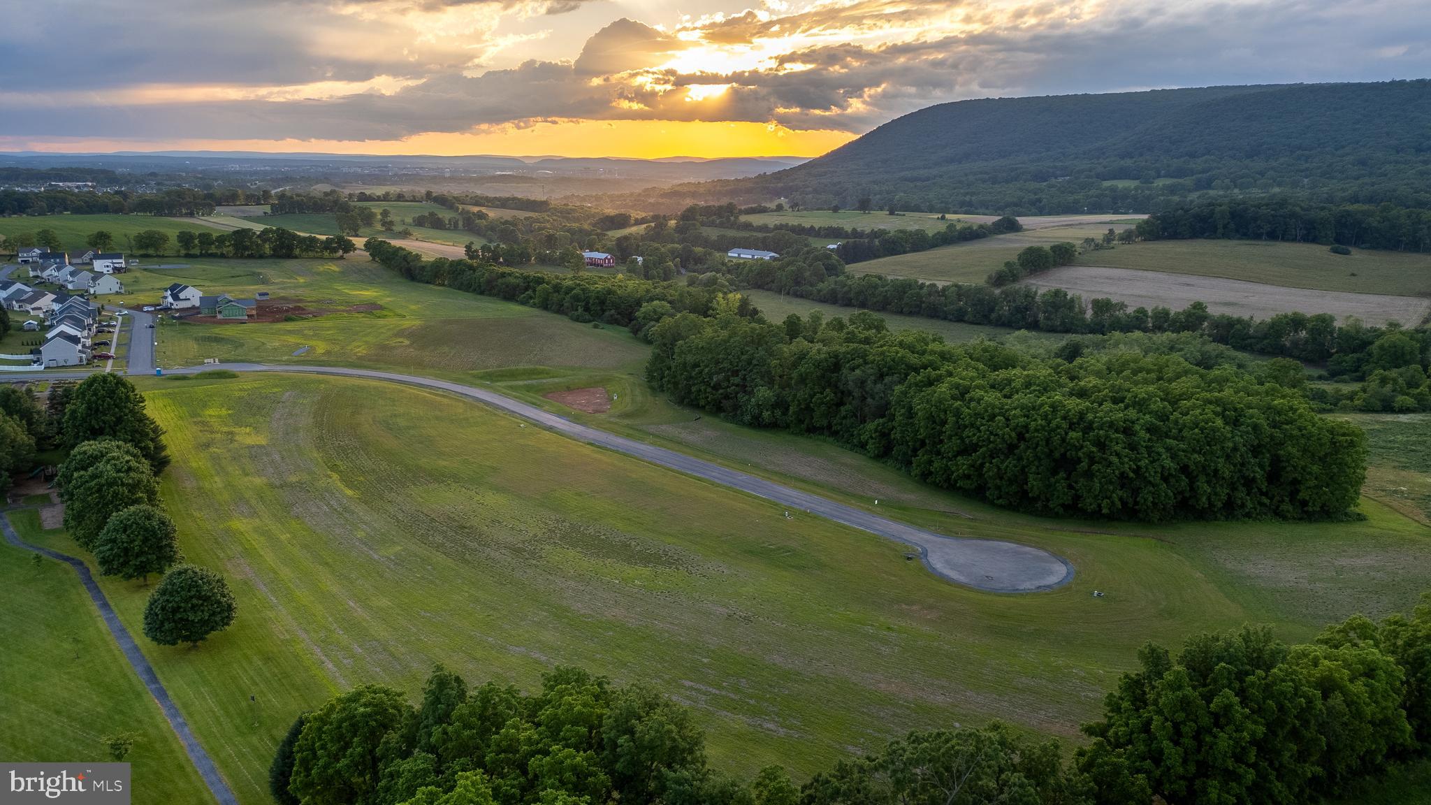 KAYWOOD NORTH ESTATES - Land