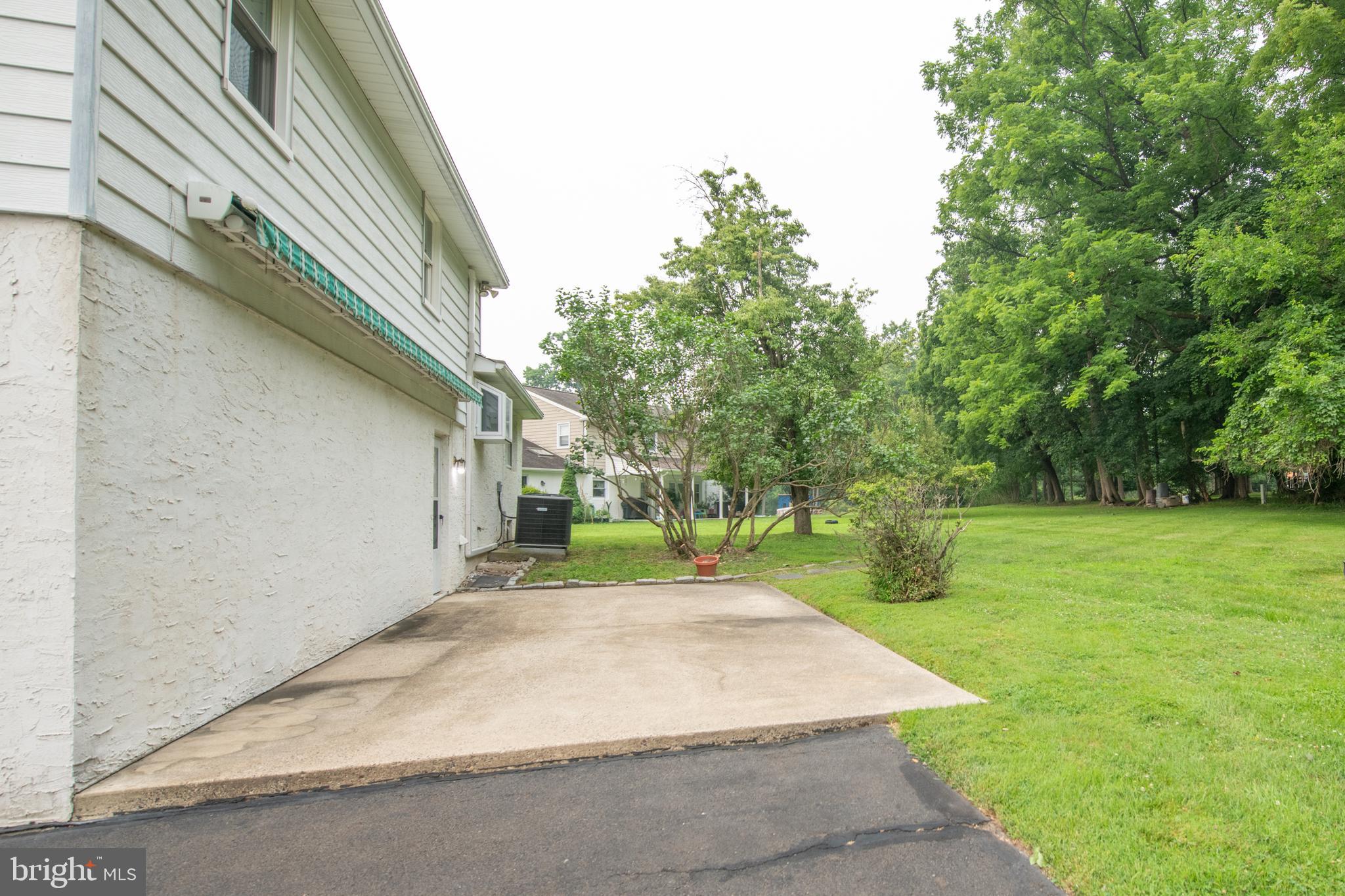 WOOD LAKE - Residential