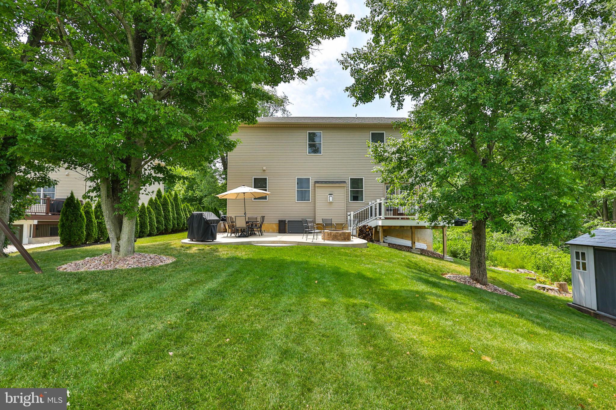 TREETOP ESTATES - Residential