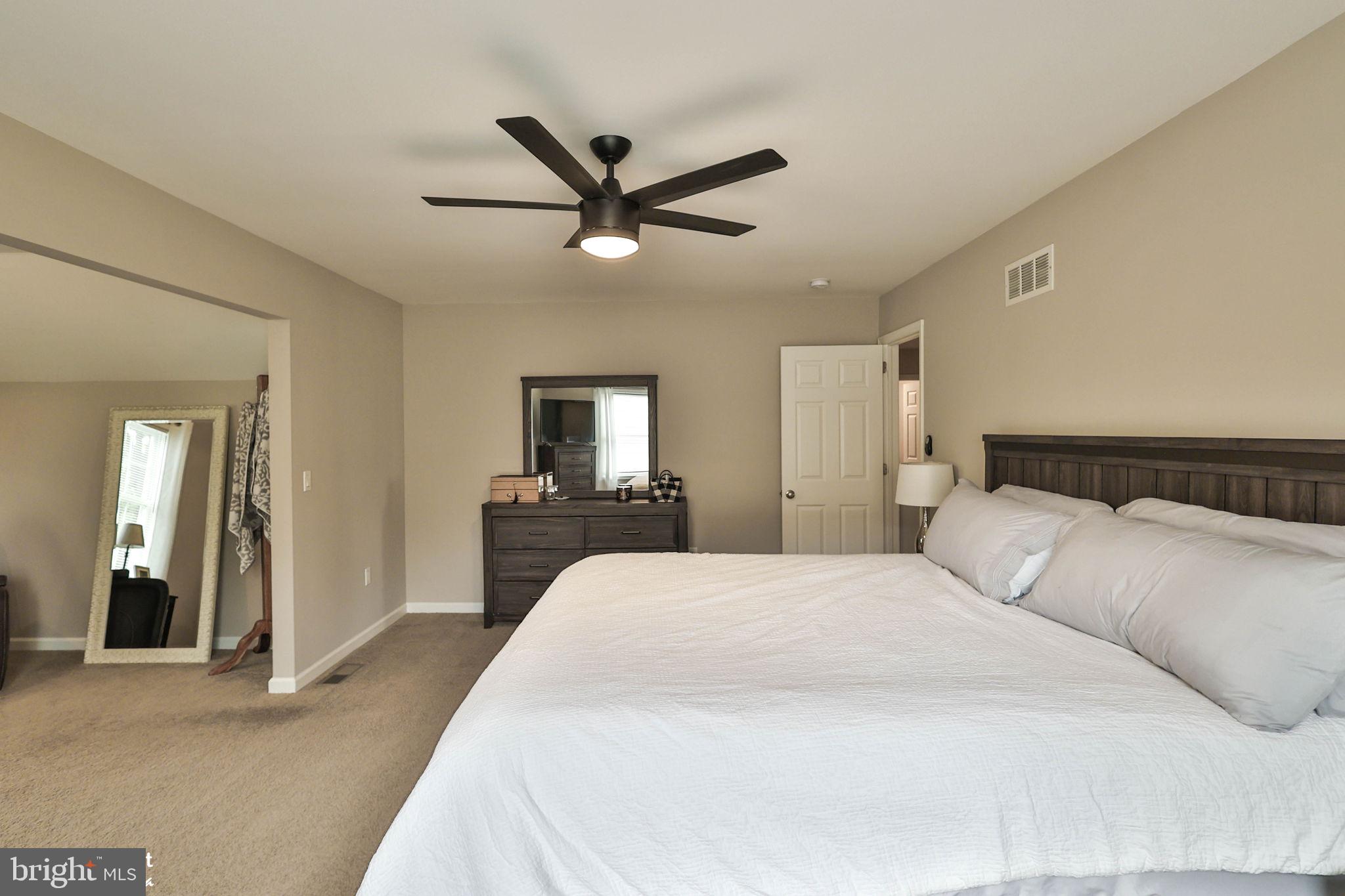 TREETOP ESTATES - Residential