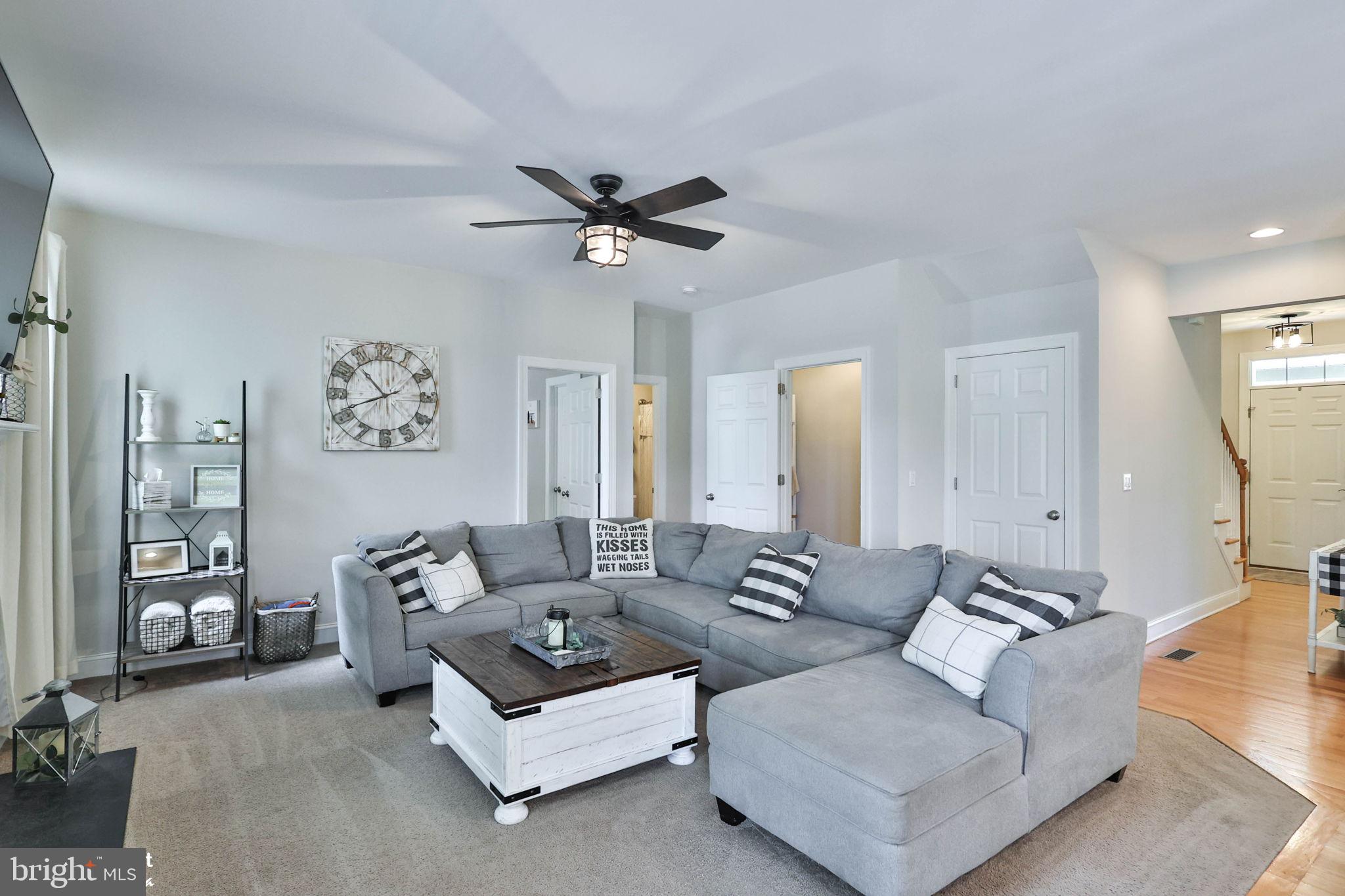 TREETOP ESTATES - Residential