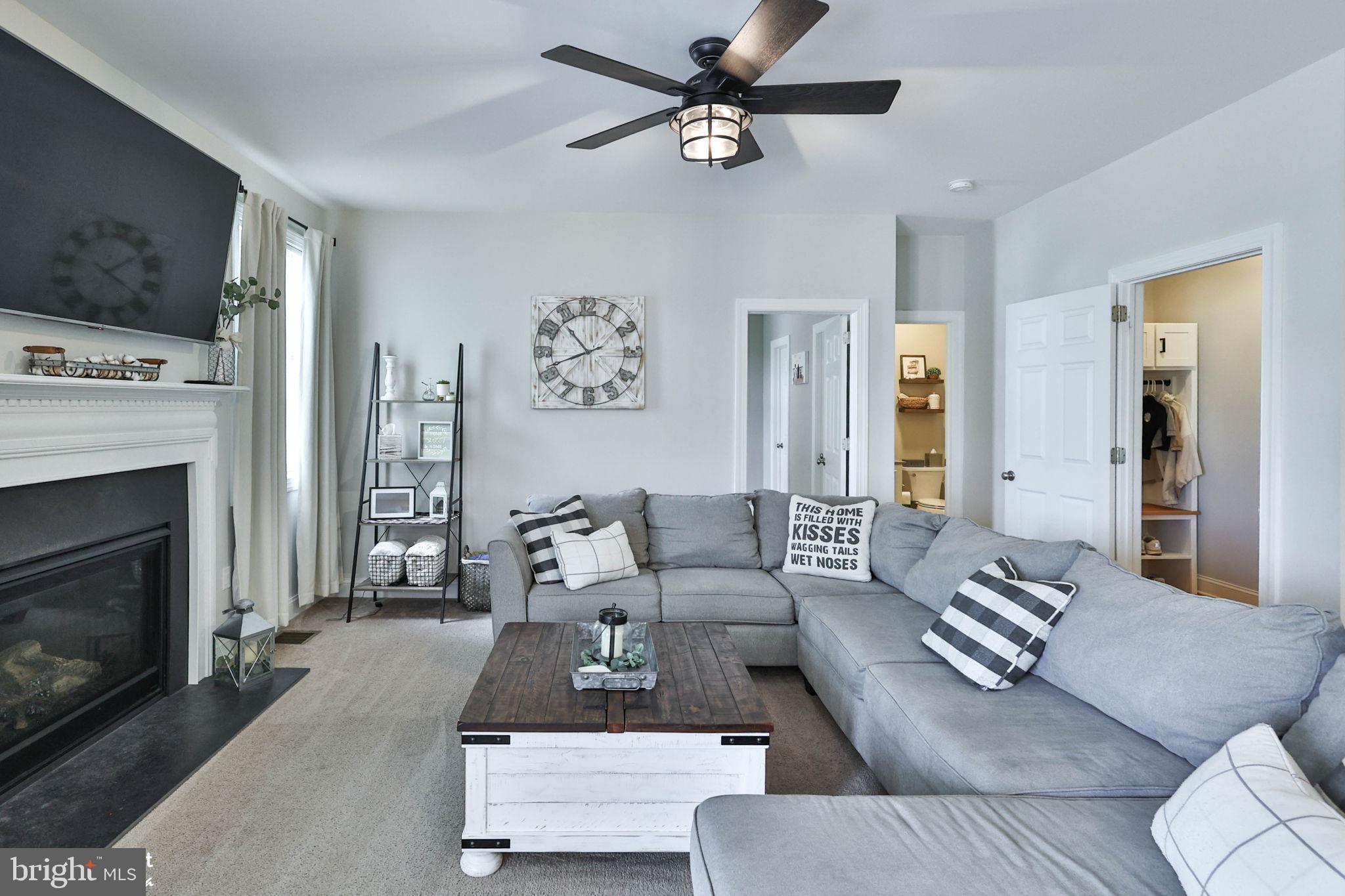 TREETOP ESTATES - Residential
