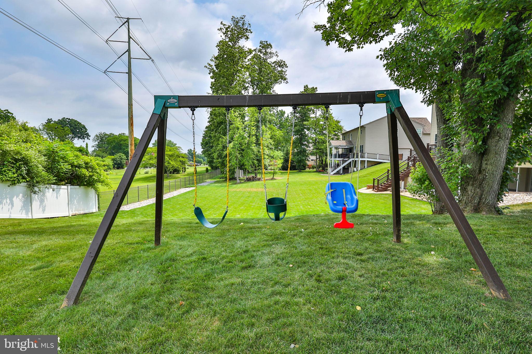 TREETOP ESTATES - Residential